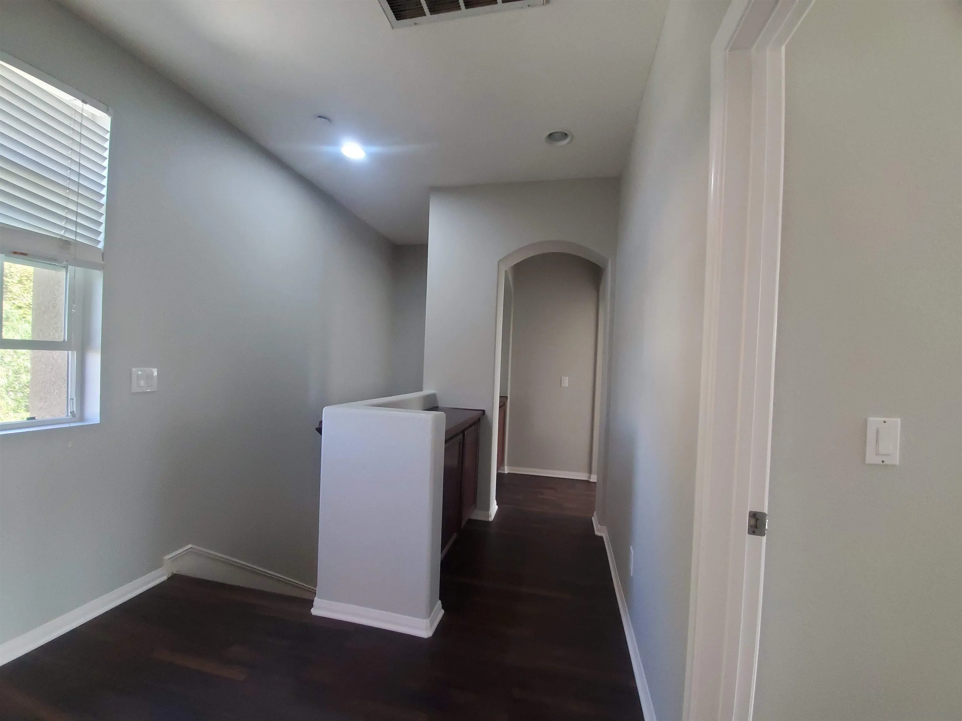 https://cdn.realtyfeed.com/cdn/127/220027151/b6e2a1cc79e59730eea0c9476e9ec8f6.webp