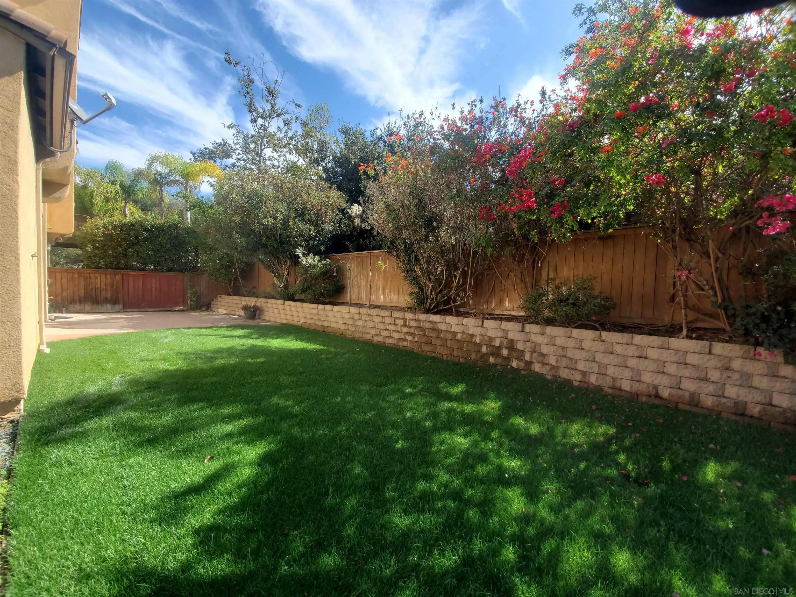 https://cdn.realtyfeed.com/cdn/127/220027151/f39f104355ba3f90580d814b897440cd.webp