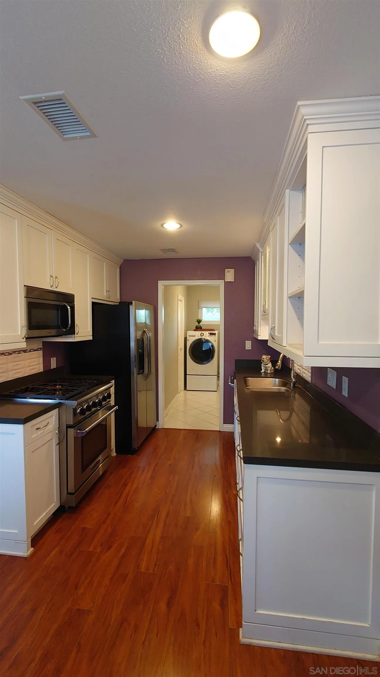 https://cdn.realtyfeed.com/cdn/127/220027295/220c2e2918c8f776acbc0dcb504fb883.webp