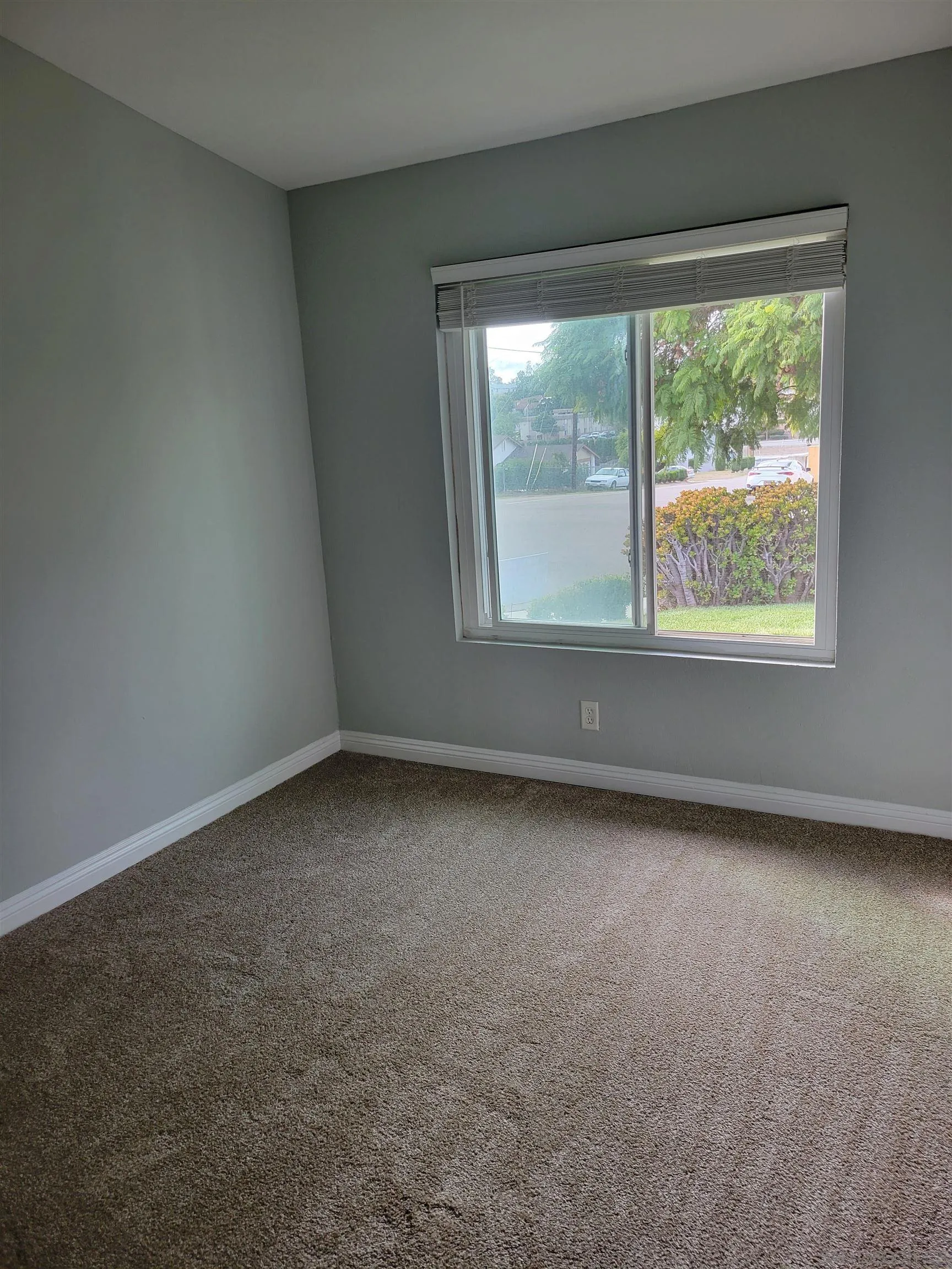 https://cdn.realtyfeed.com/cdn/127/220027295/b9775cf870adada39fe8368e347e29a1.webp