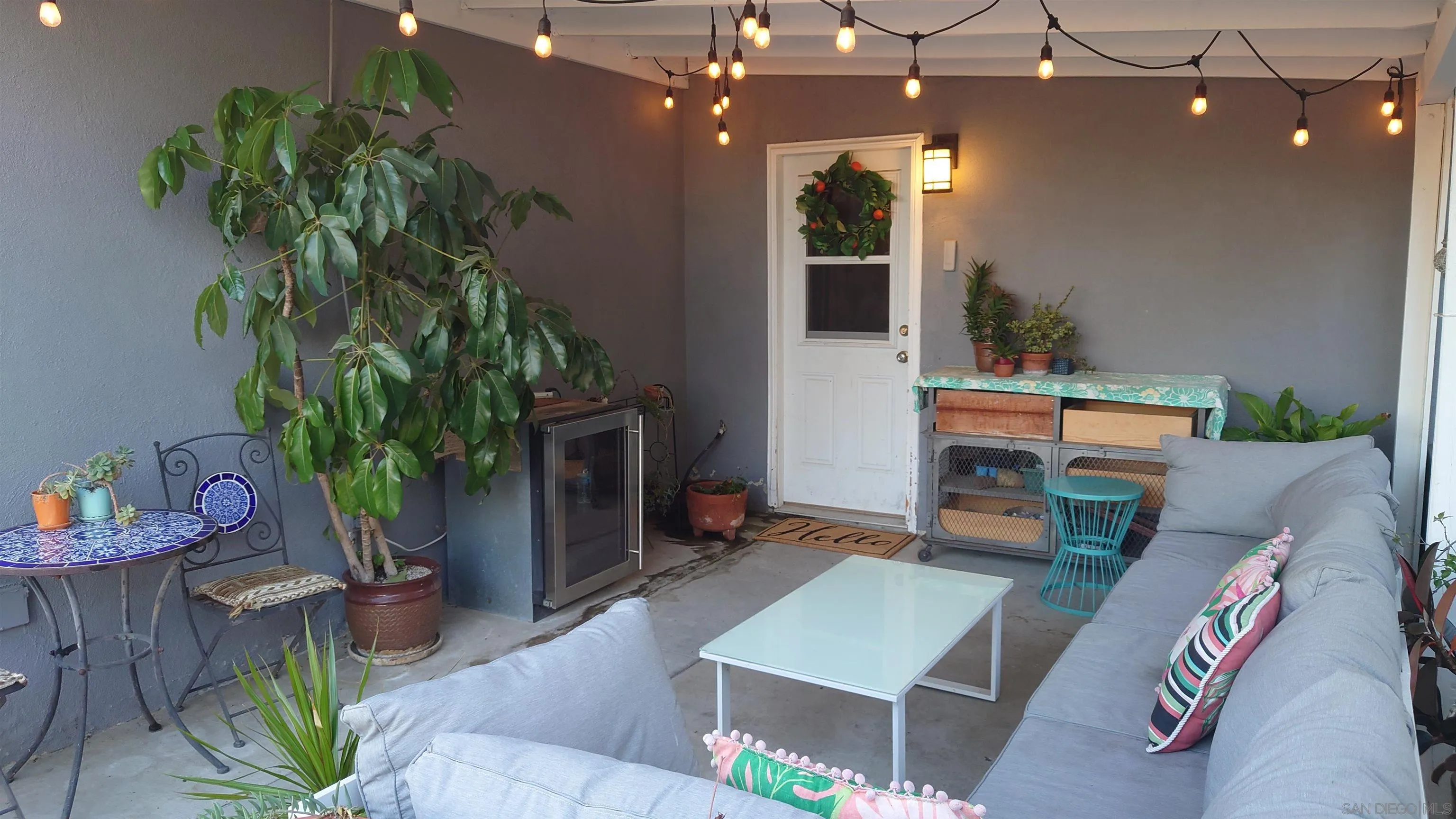 https://cdn.realtyfeed.com/cdn/127/220027295/f6b3c3e30eb10925a7f1a9f2f5dba614.webp