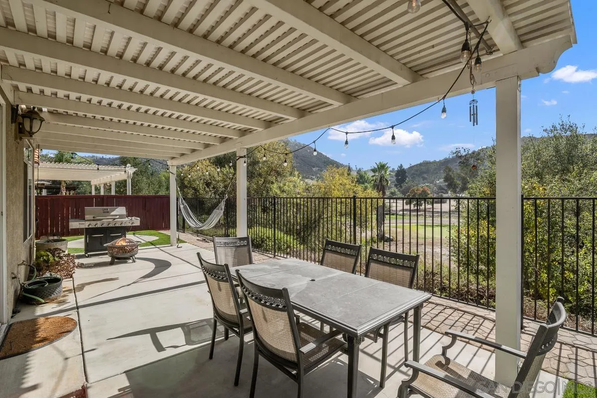https://cdn.realtyfeed.com/cdn/127/220027377/025e179aaa5a65a5a83ee1102a3ce8eb.webp