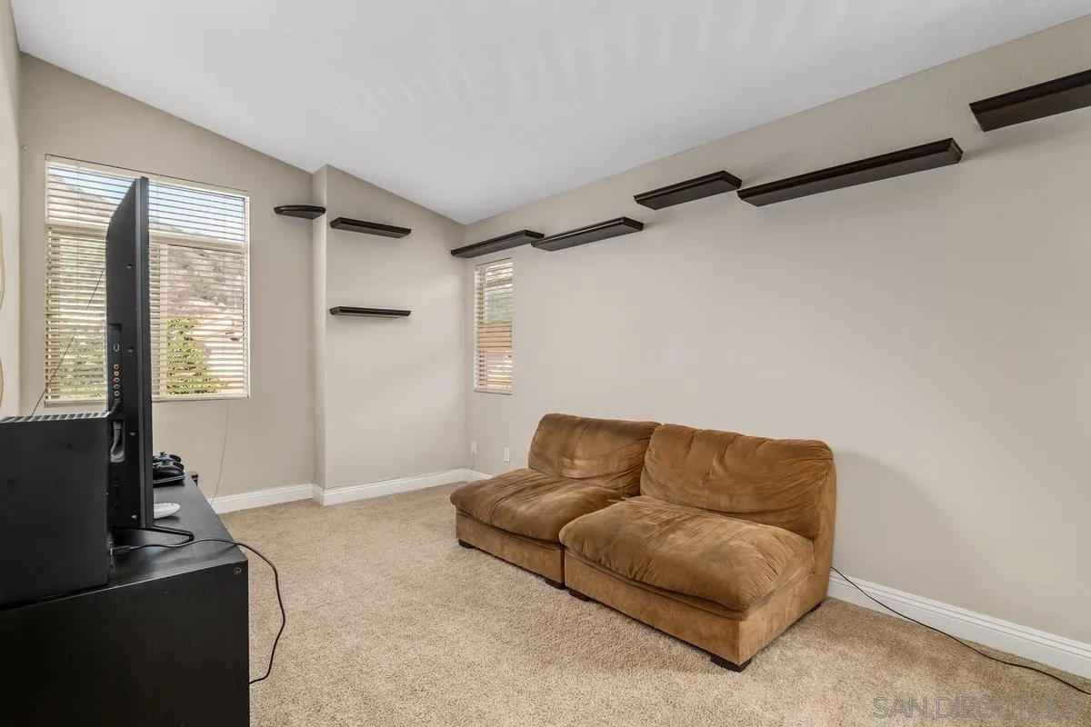 https://cdn.realtyfeed.com/cdn/127/220027377/7cbfce6d38585094ce89fa8e58d3b0a7.webp