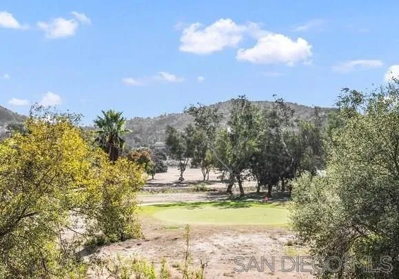 https://cdn.realtyfeed.com/cdn/127/220027377/a08d1752c1ca56fb6e56279a0a6d12d5.webp
