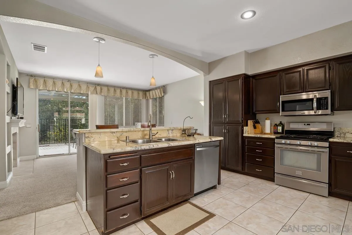 https://cdn.realtyfeed.com/cdn/127/220027377/dabf91a2c0d401c225308576df421808.webp