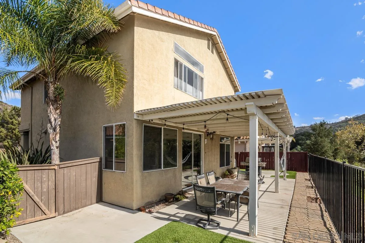 https://cdn.realtyfeed.com/cdn/127/220027377/fe726f729eece9a2646d61f69a5a83ff.webp