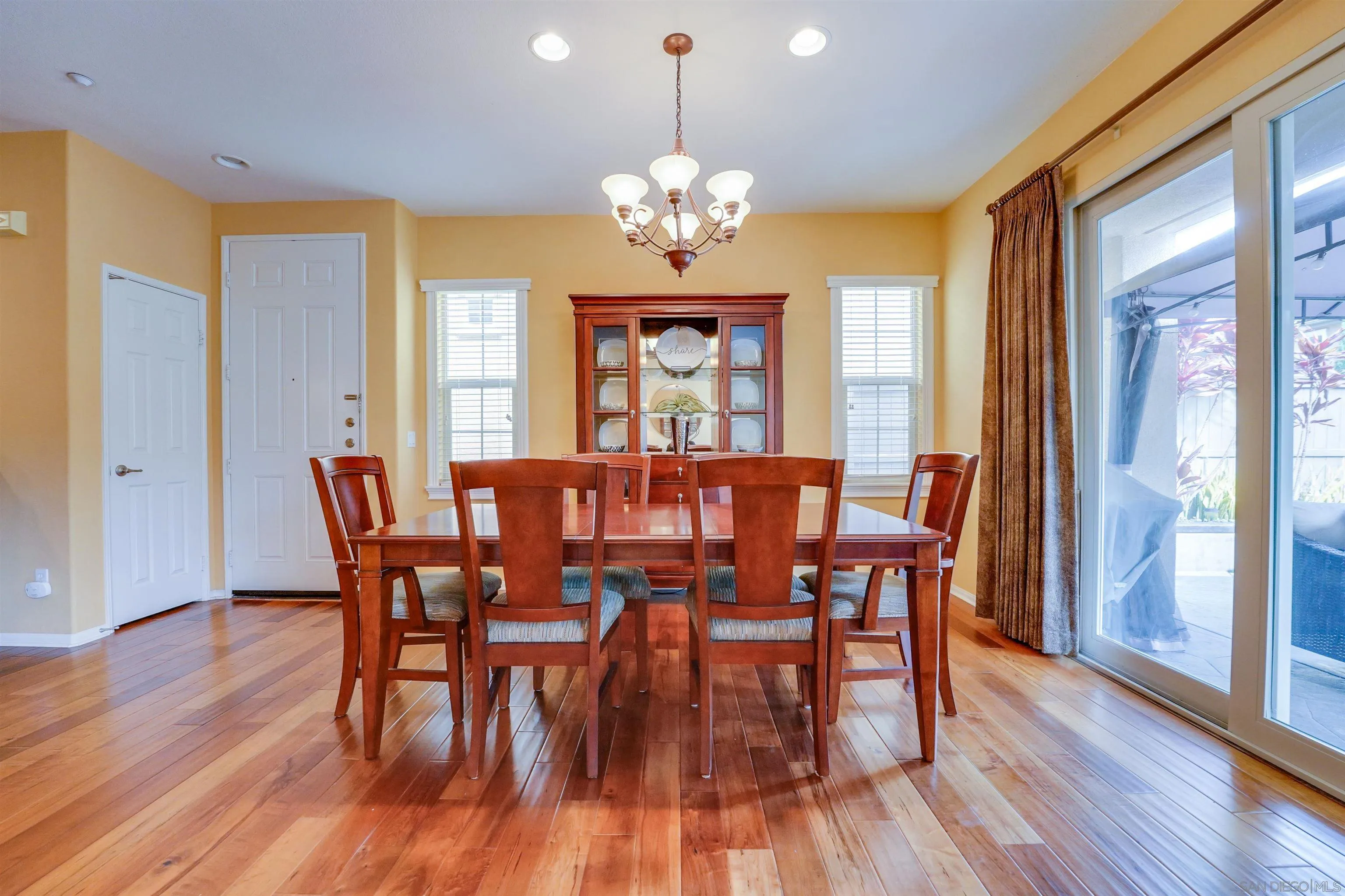 Photo #6: 220027383 Listing 