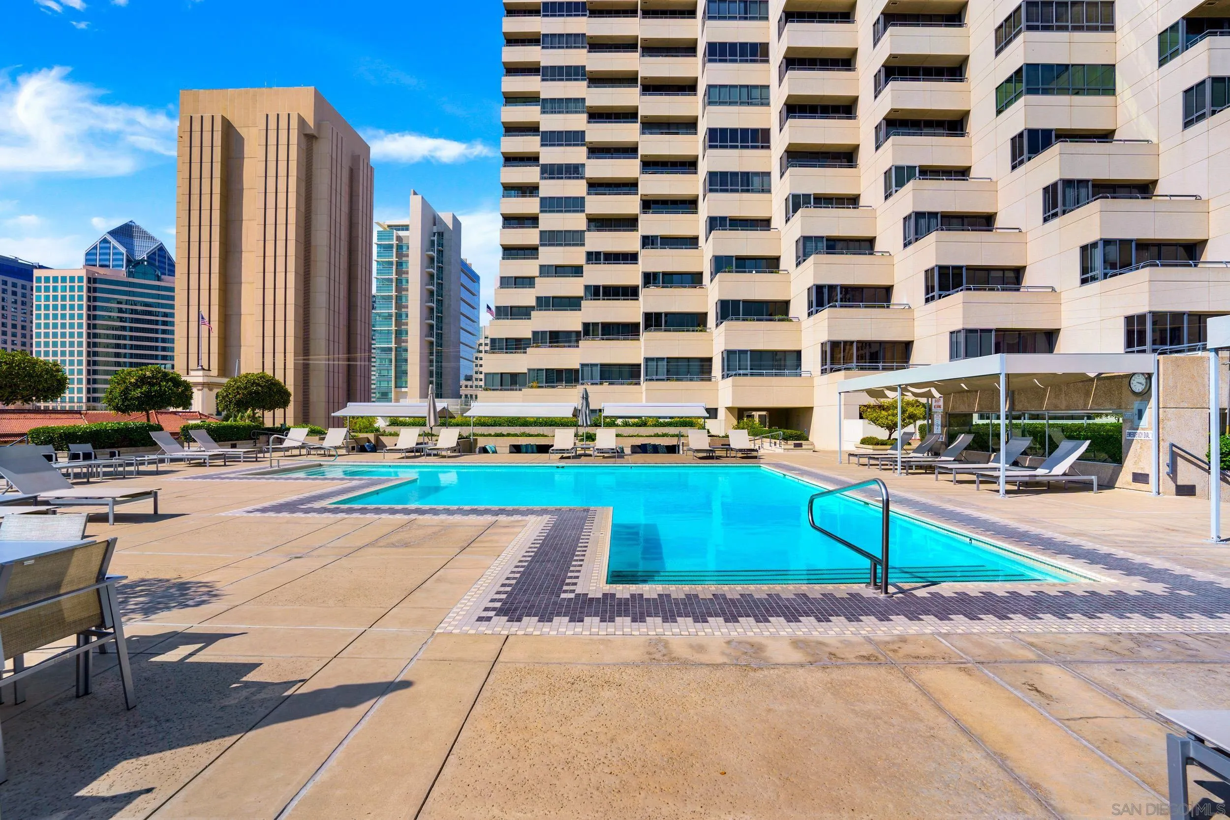 https://cdn.realtyfeed.com/cdn/127/220027444/2ff175ec1be5774de884320b6249545d.webp