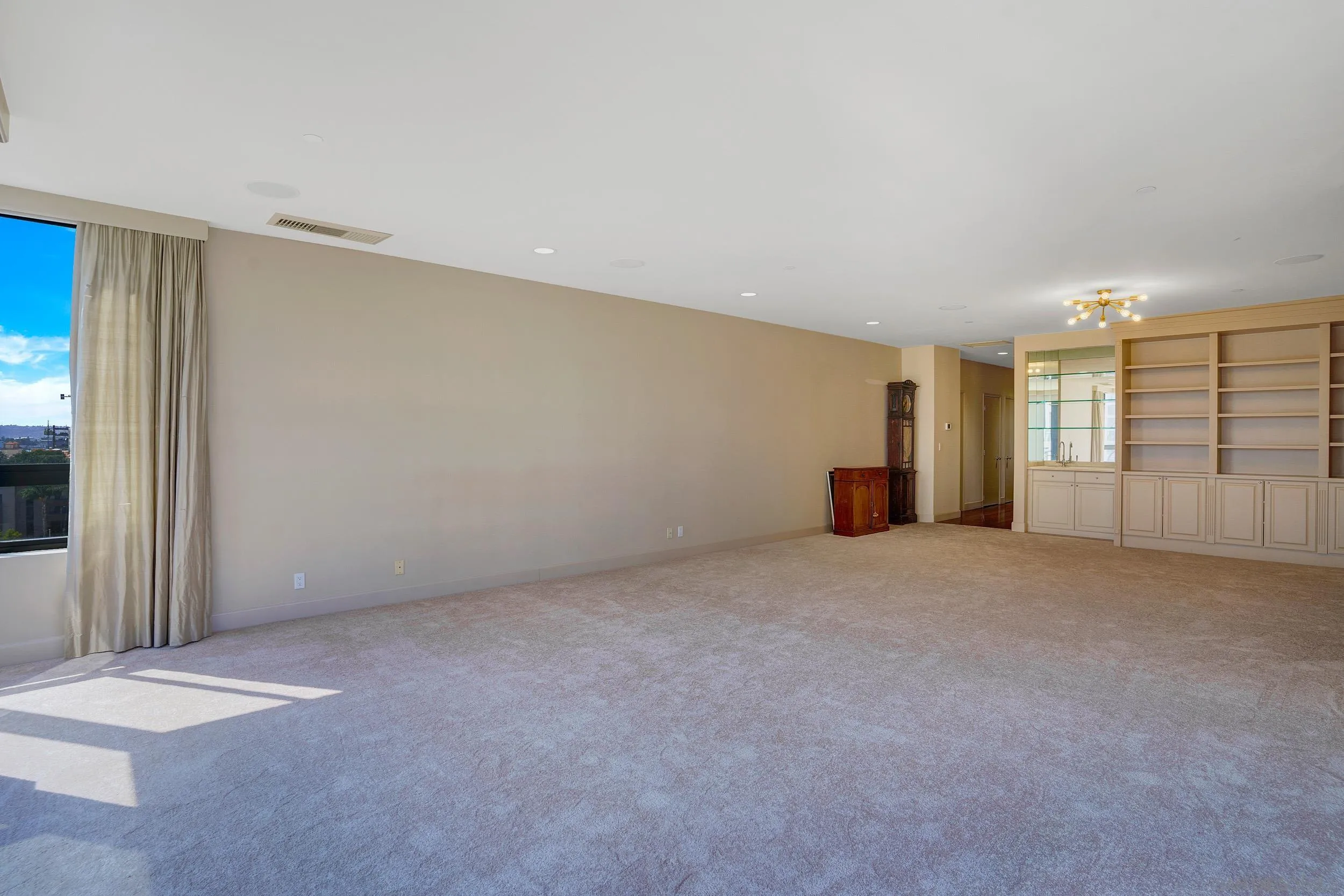 https://cdn.realtyfeed.com/cdn/127/220027444/9f8834fa0beb1374a22732ffc18b8757.webp