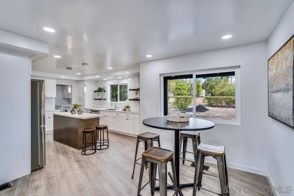 https://cdn.realtyfeed.com/cdn/127/220027535/296e1f89ac215cbbe21206b151843349.webp