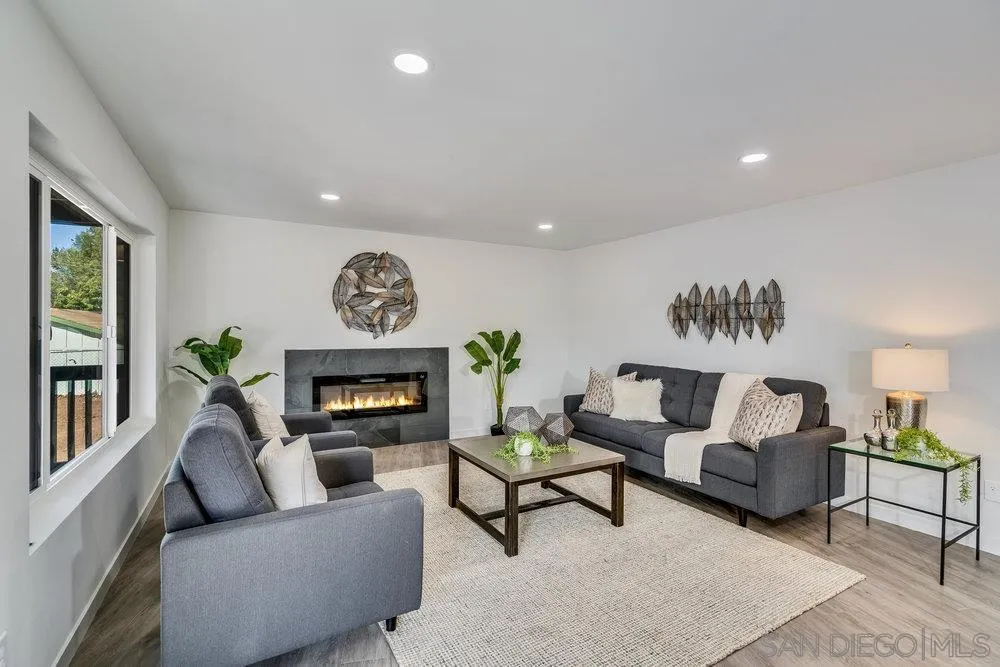 https://cdn.realtyfeed.com/cdn/127/220027535/2dbaa55b248344a44e9b6df96d034236.webp