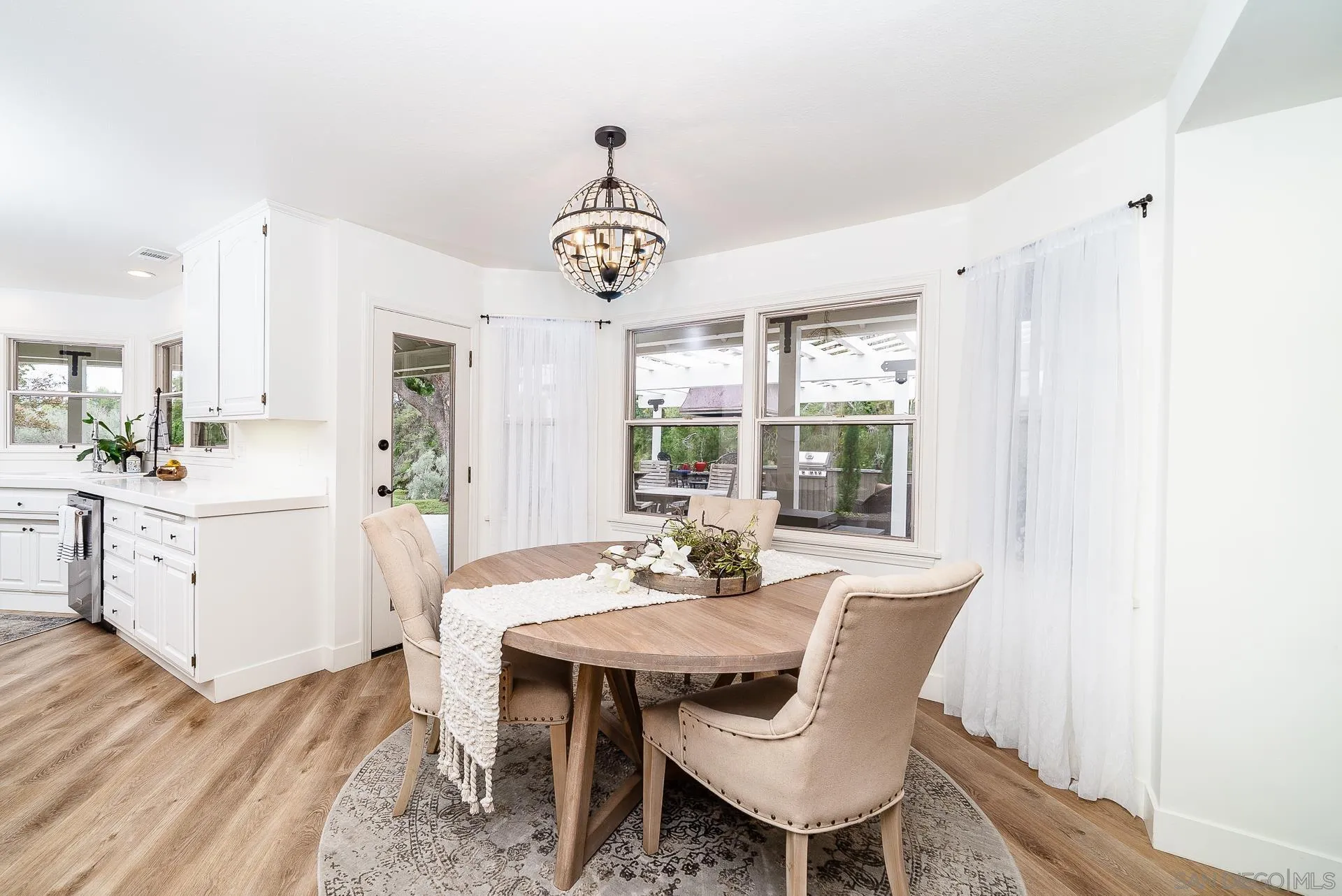 https://cdn.realtyfeed.com/cdn/127/220027540/45c0e5953fdc06700dbc53abd3548c3c.webp
