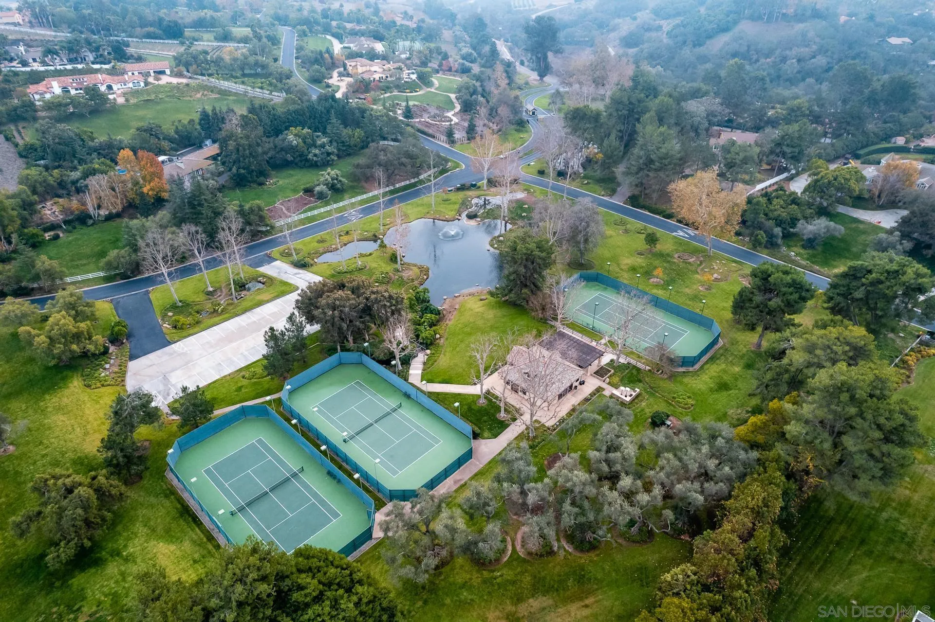https://cdn.realtyfeed.com/cdn/127/220027540/51d9d53ce62d8b7f6dd4c4f2e1173fdd.webp