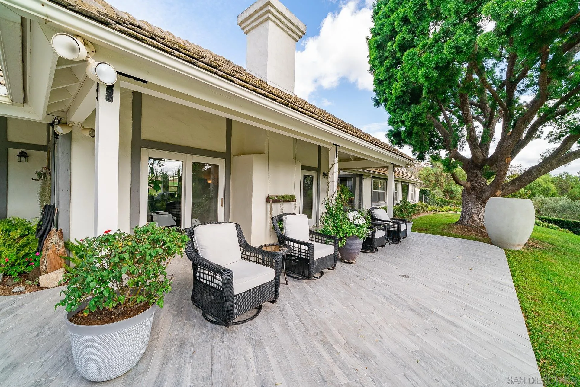 https://cdn.realtyfeed.com/cdn/127/220027540/6483cbcae4a3c463e7951804d6b874ab.webp