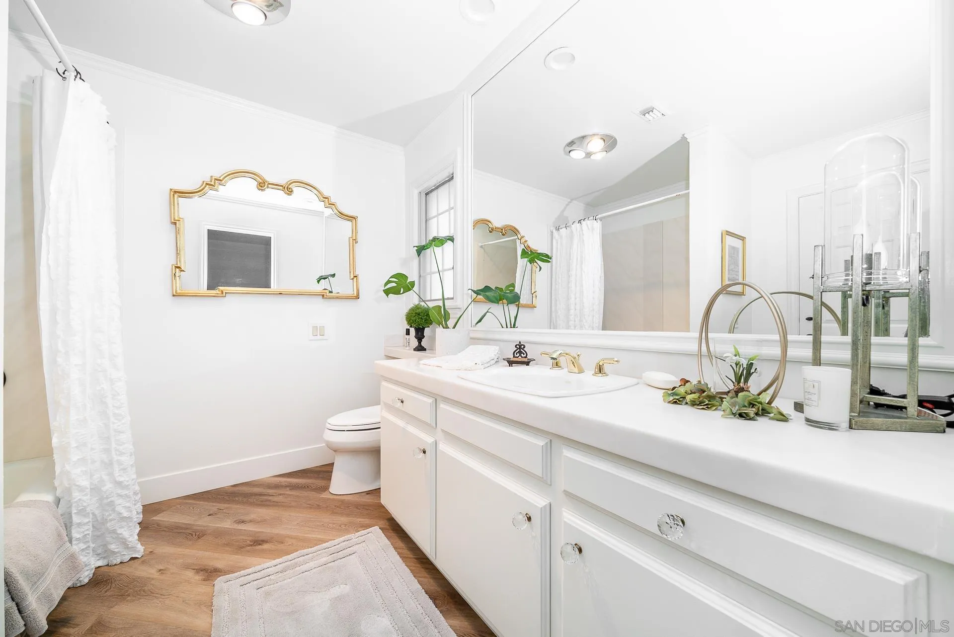 https://cdn.realtyfeed.com/cdn/127/220027540/8ef0c0a439e400b95c699aba37d9c2a0.webp