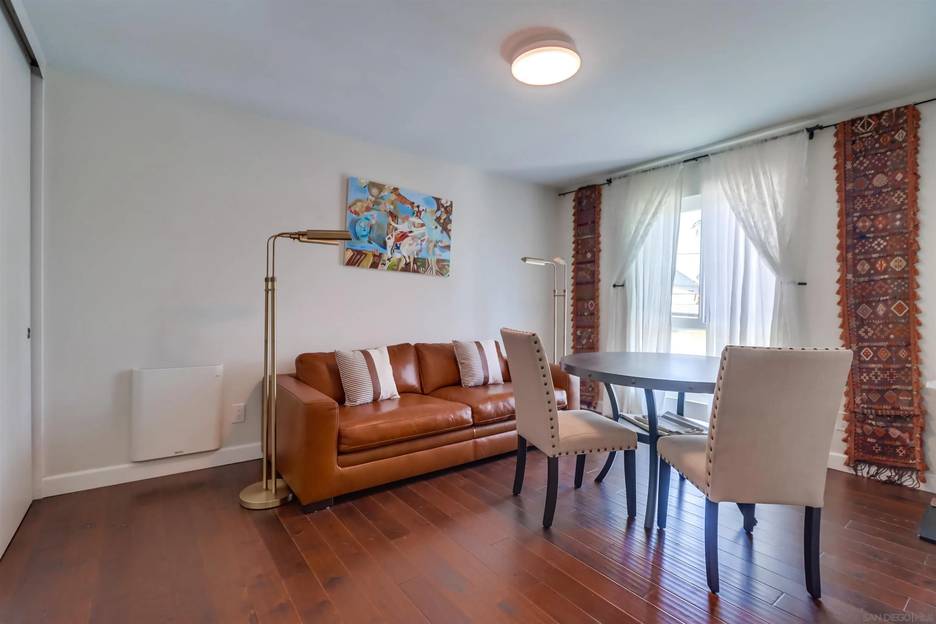 https://cdn.realtyfeed.com/cdn/127/220027546/38f9096b71fe8af06832e71672053aae.webp