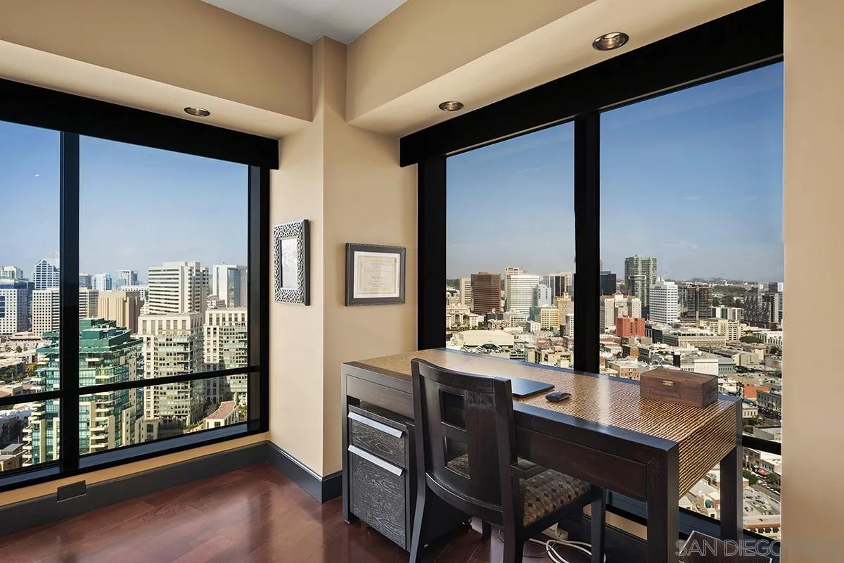 https://cdn.realtyfeed.com/cdn/127/220027598/97a7aa714b9f908a4fe5c2426196d149.webp