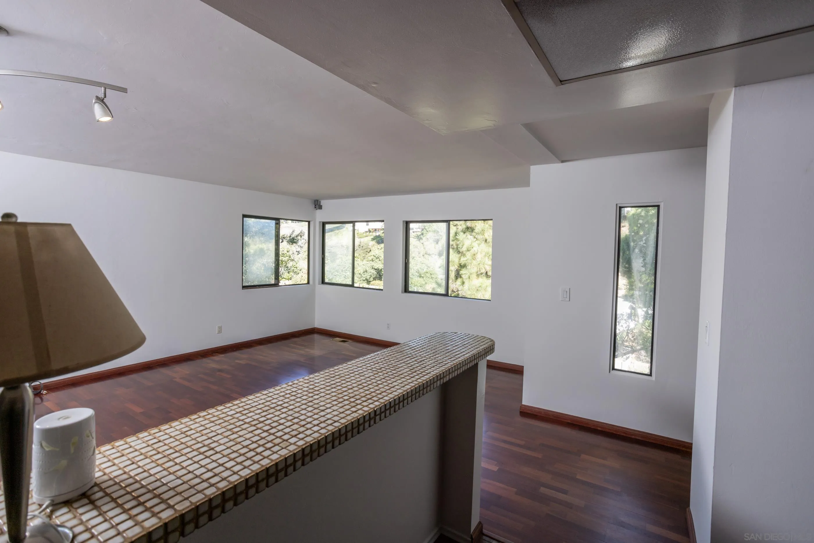 https://cdn.realtyfeed.com/cdn/127/220027635/40a7a090a1448ebb7b5193c0133cd6b3.webp