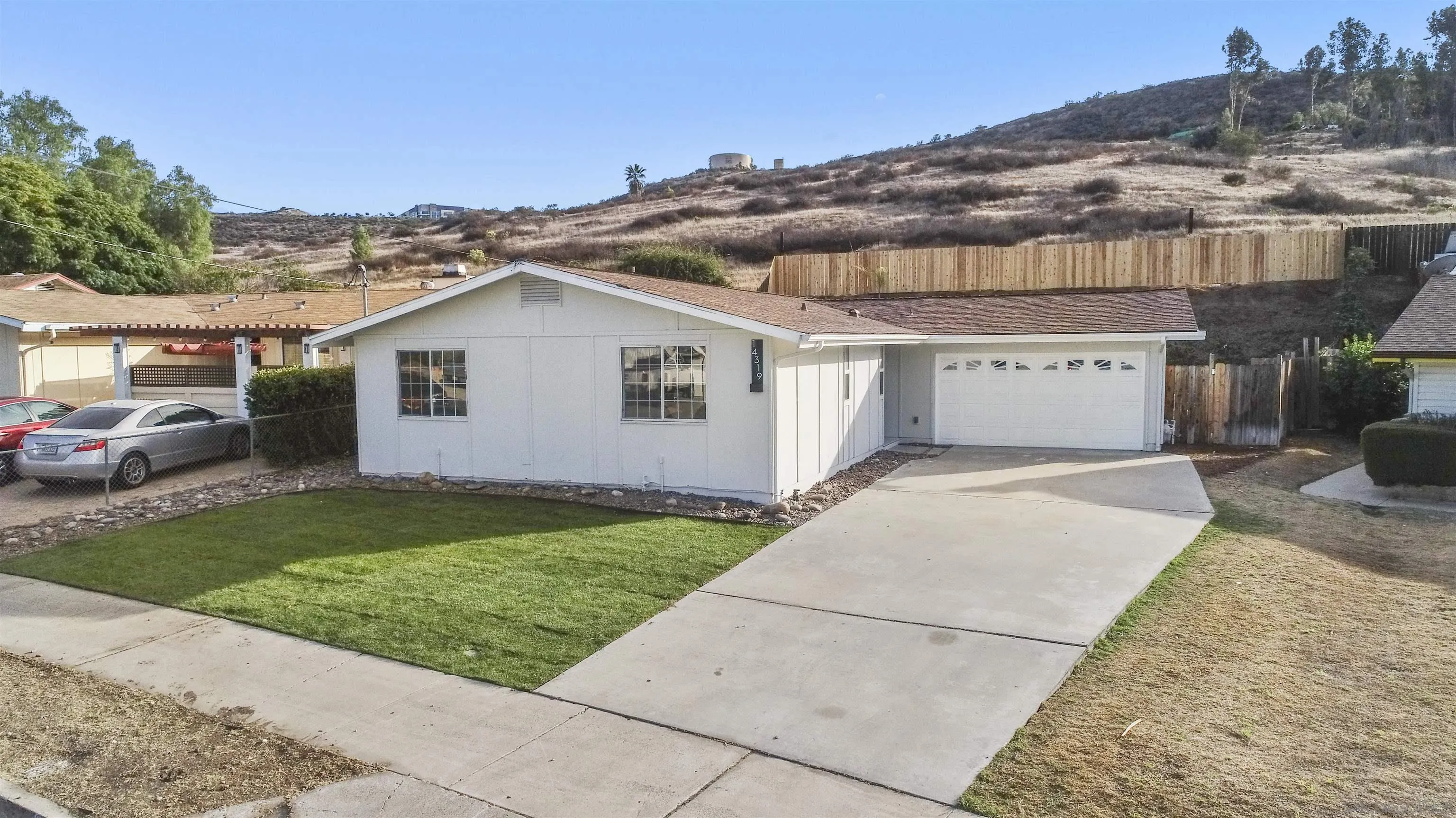 https://cdn.realtyfeed.com/cdn/127/220027736/febf2594050a59a1156f1270ecf43f6c.webp