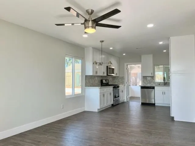 https://cdn.realtyfeed.com/cdn/127/220027829/b1220b4a8cd704bffd729891ec0368d6.webp
