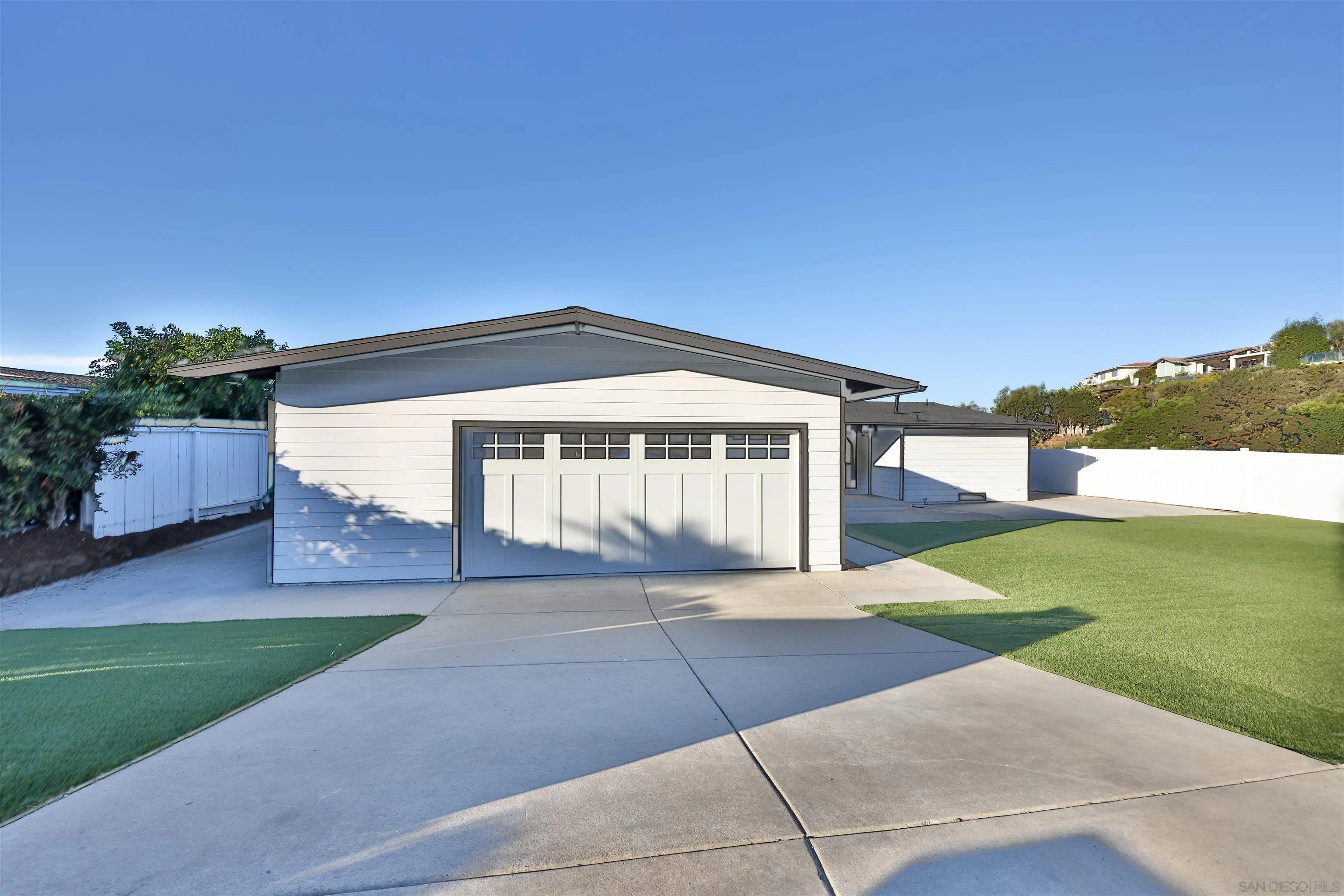 https://cdn.realtyfeed.com/cdn/127/220027850/e4a24dcf366980e1283e66f0a16544c4.webp