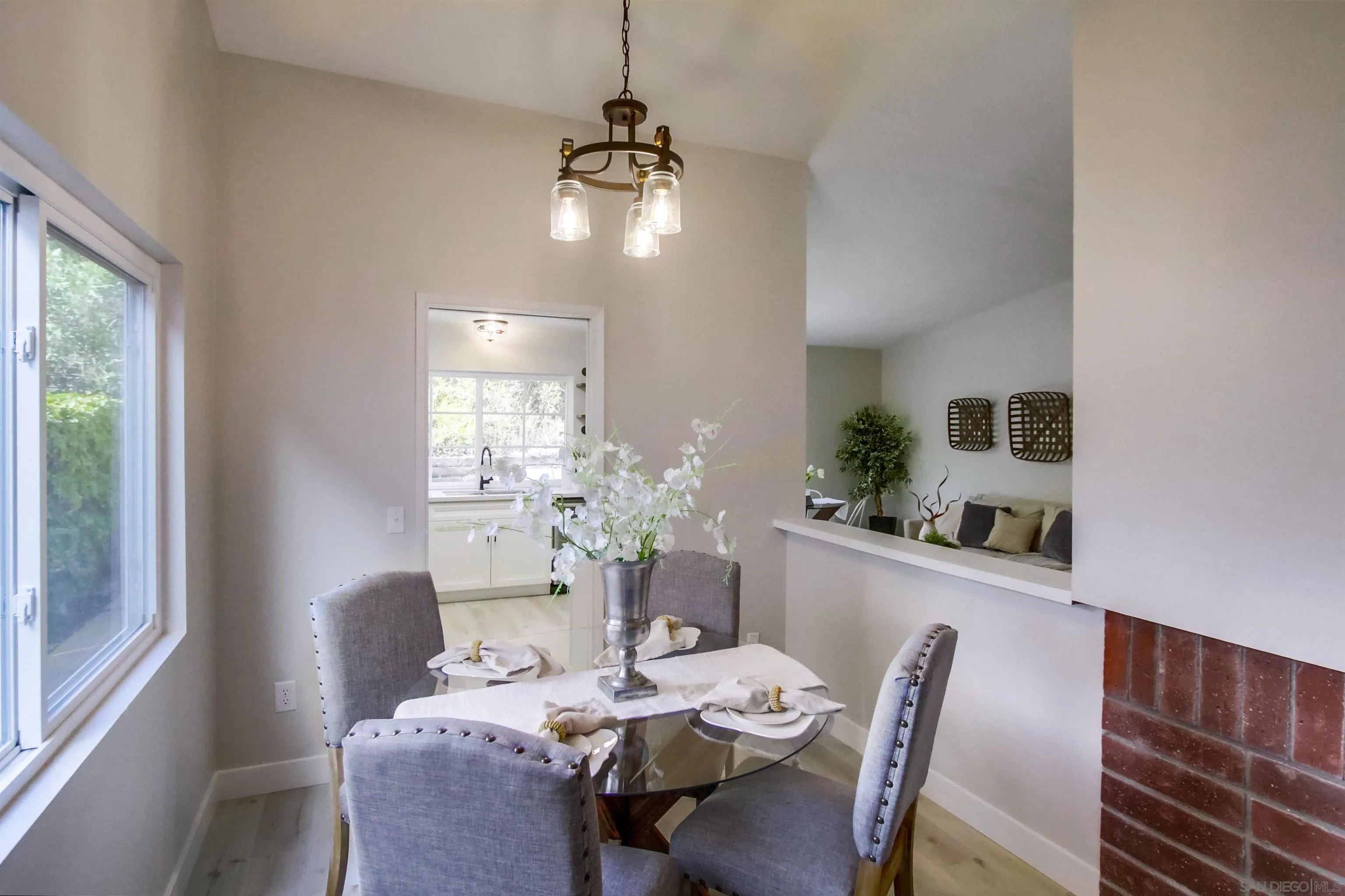 https://cdn.realtyfeed.com/cdn/127/220027860/ac2c8981eaa9da5446cb3872ccbfbd8c.webp
