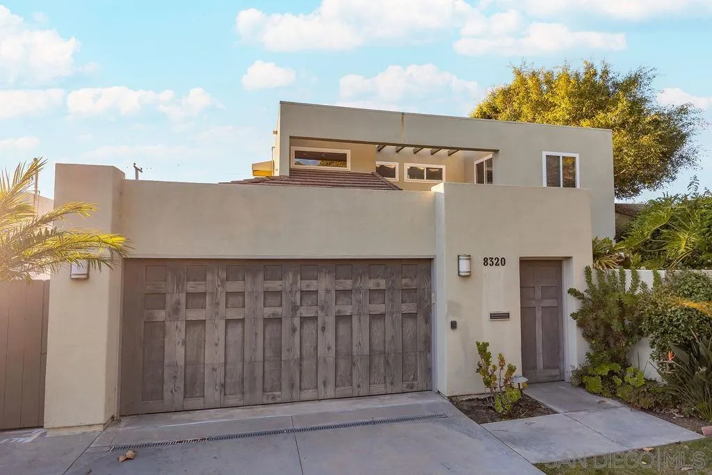 https://cdn.realtyfeed.com/cdn/127/220027975/3526ec918ce84b4b54adb12580054396.webp