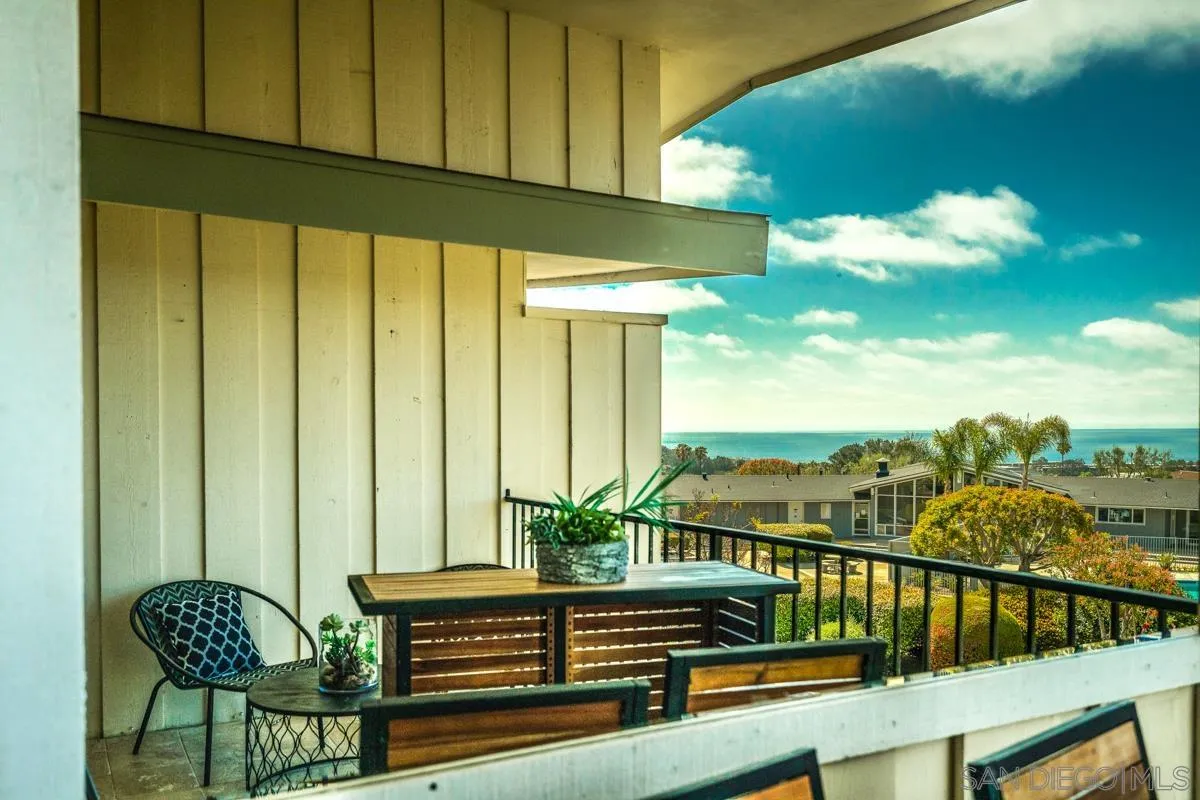 https://cdn.realtyfeed.com/cdn/127/220028132/8b69c12527bb8b703a4f3801e3e264ae.webp