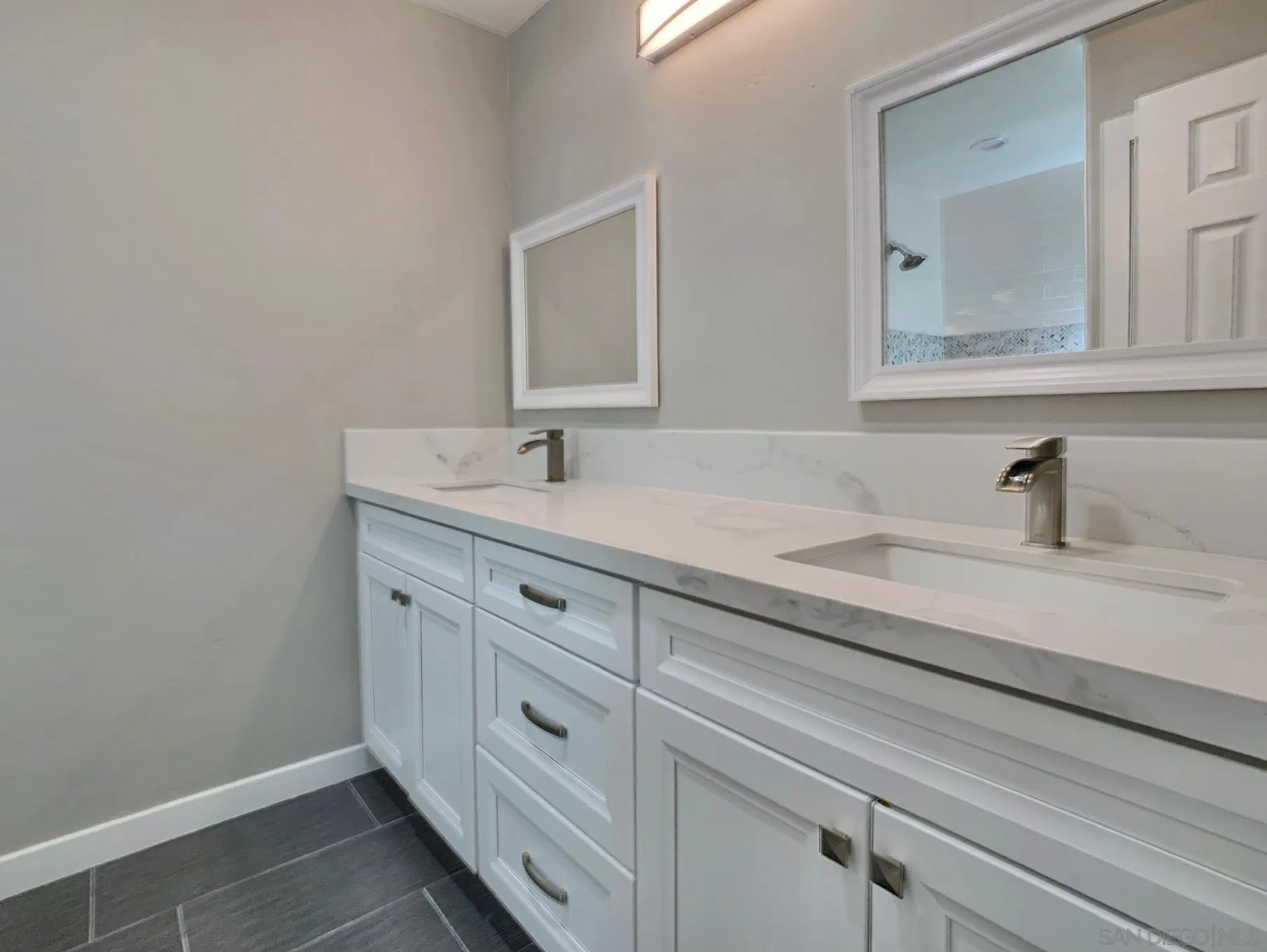 https://cdn.realtyfeed.com/cdn/127/220028132/cb64616e3cfe6f269a8617719b5e8397.webp