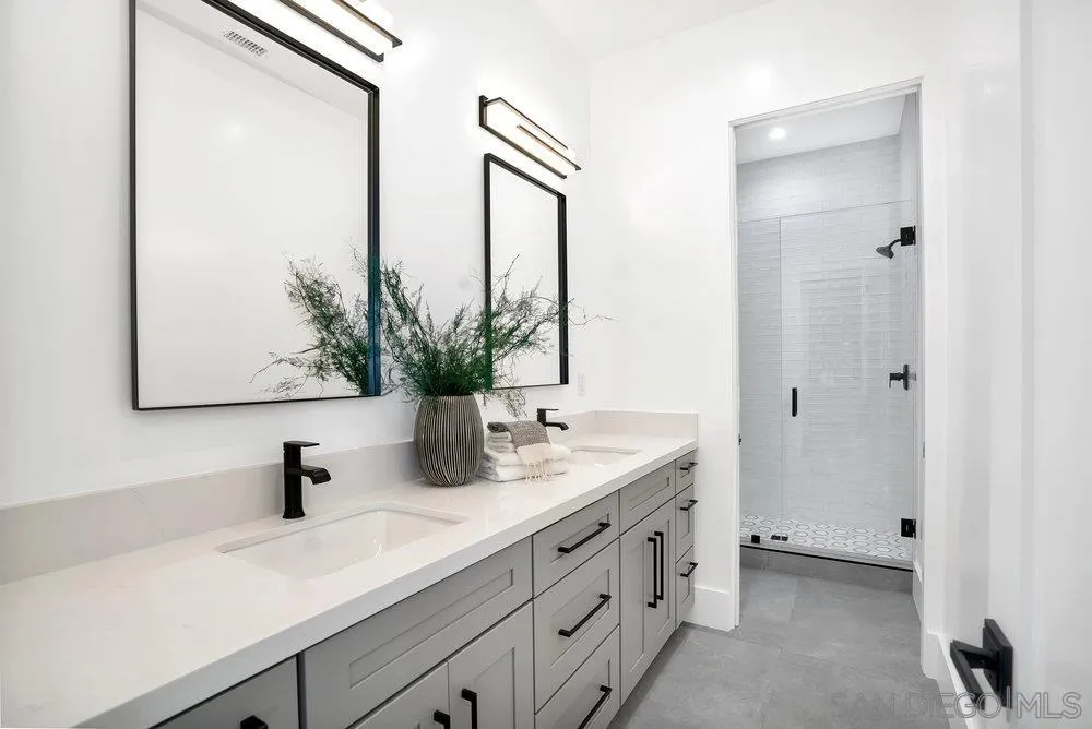 https://cdn.realtyfeed.com/cdn/127/220028457/7c3802c050afb7d1831d5d4476839d85.webp