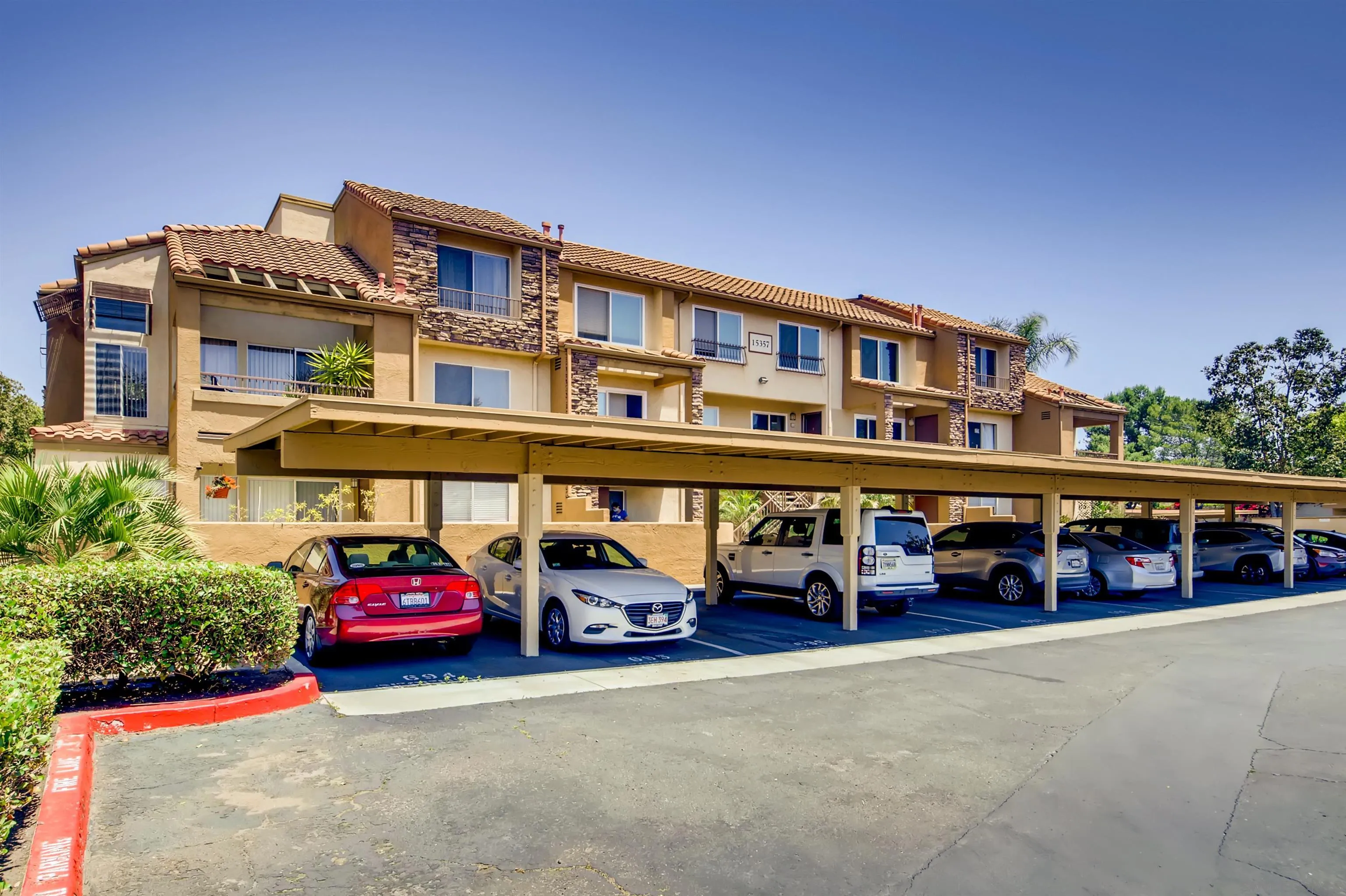 https://cdn.realtyfeed.com/cdn/127/220028464/773b1b71fcf793129c679136380e6452.webp