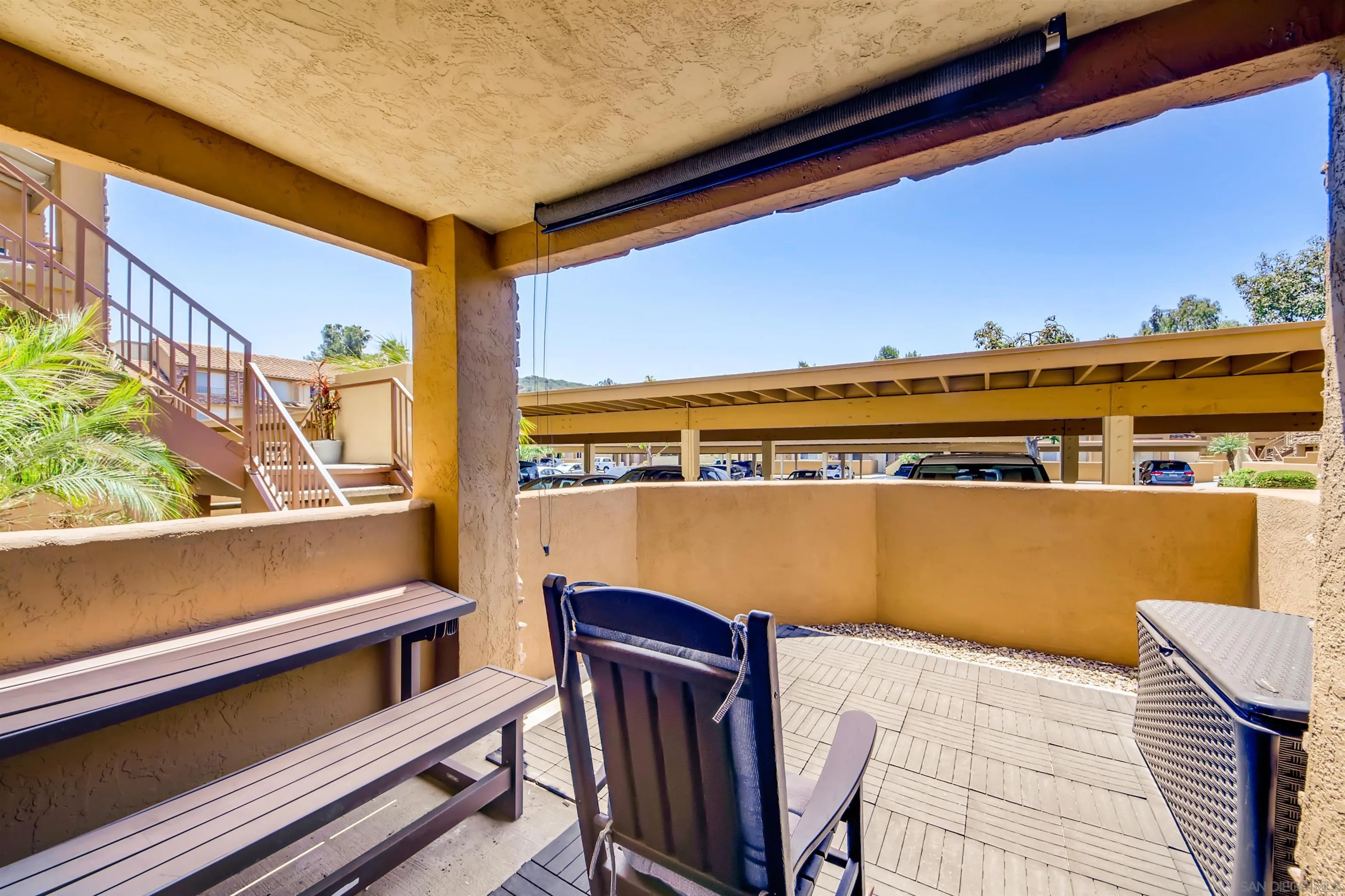 https://cdn.realtyfeed.com/cdn/127/220028464/962076a17a40af699e50f306d7bfed83.webp