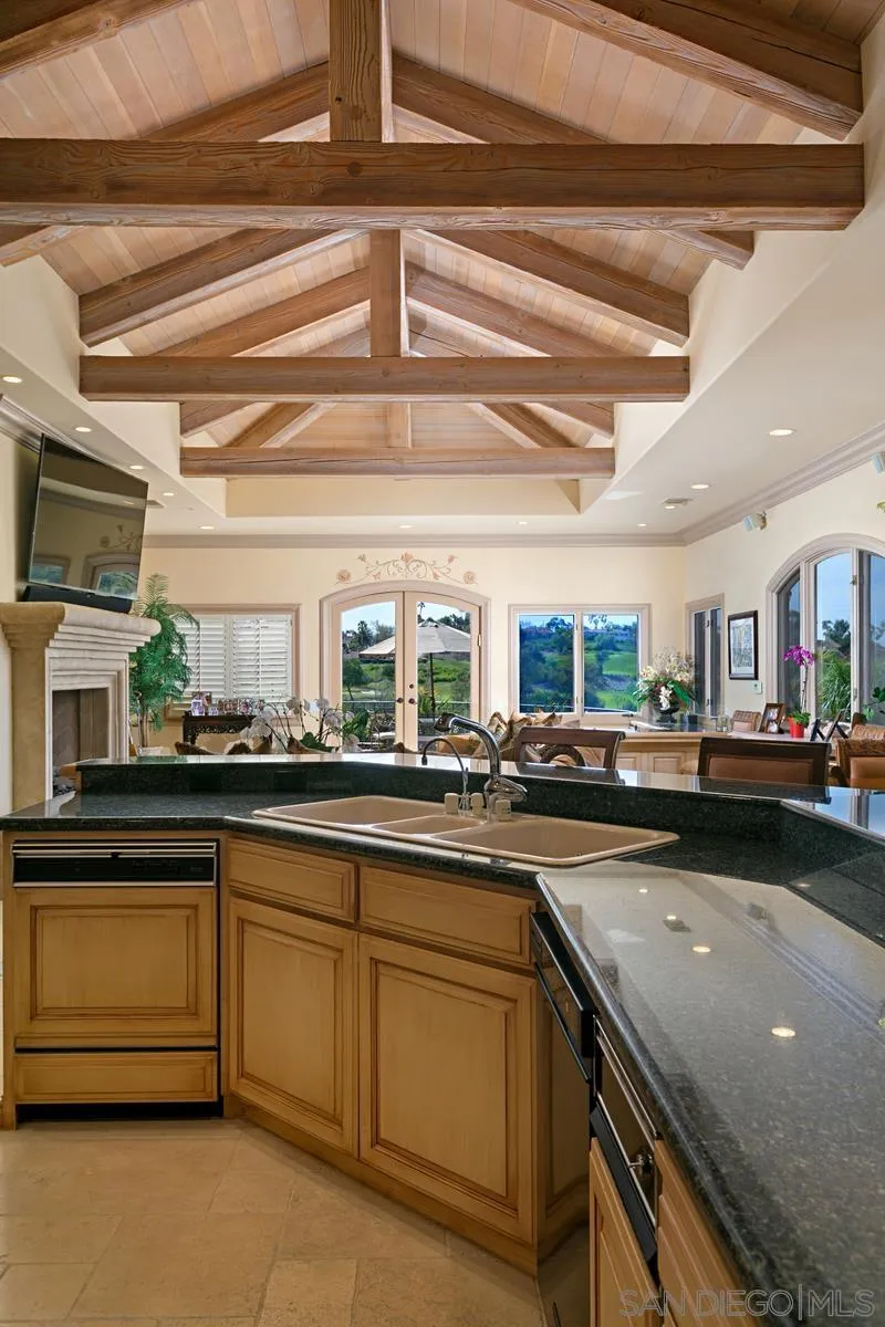 https://cdn.realtyfeed.com/cdn/127/220028473/0aa1630014a9a847e25a6986432eb225.webp