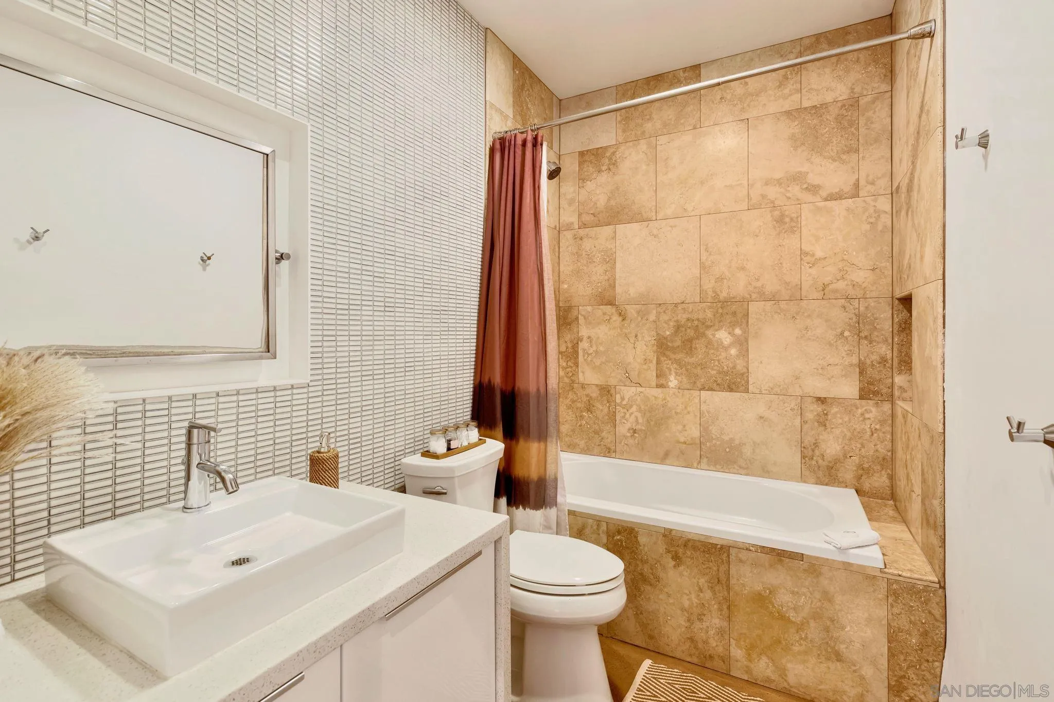 https://cdn.realtyfeed.com/cdn/127/220028498/1f4c3795dfbc6a362963a63cd1326907.webp