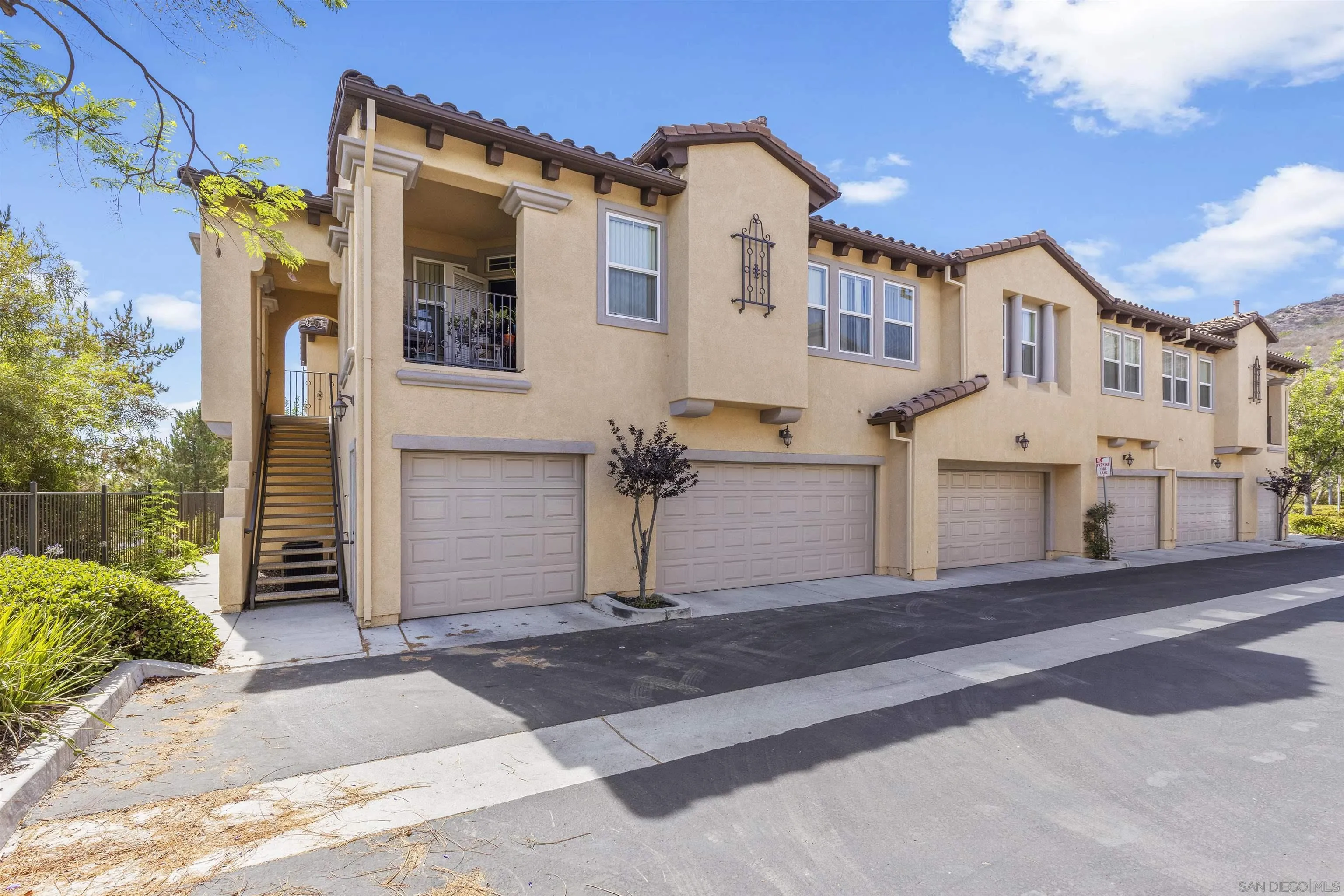 Photo #3: 220028618 Listing 