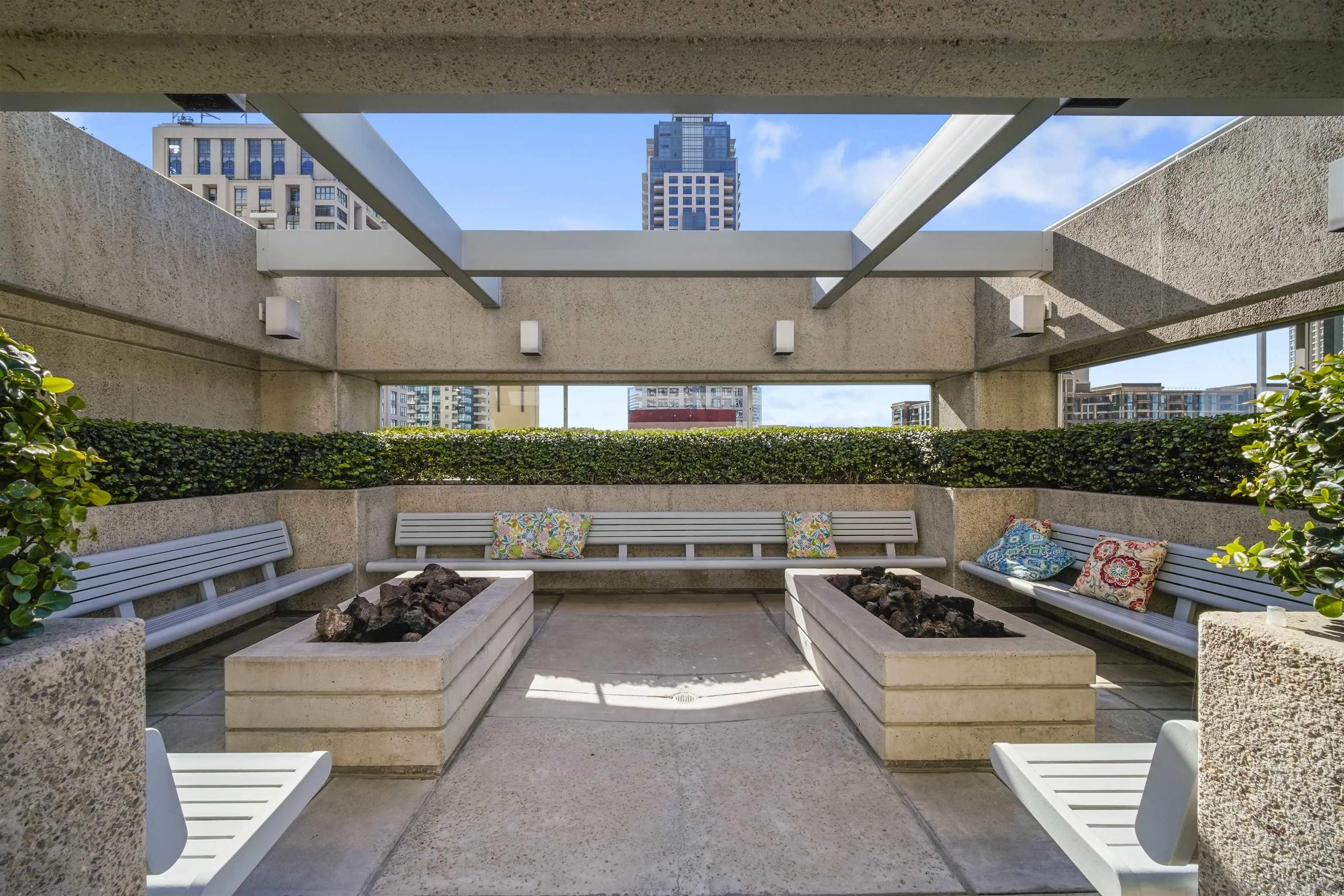 https://cdn.realtyfeed.com/cdn/127/220028665/179590490c9f2535e82fceb161481027.webp