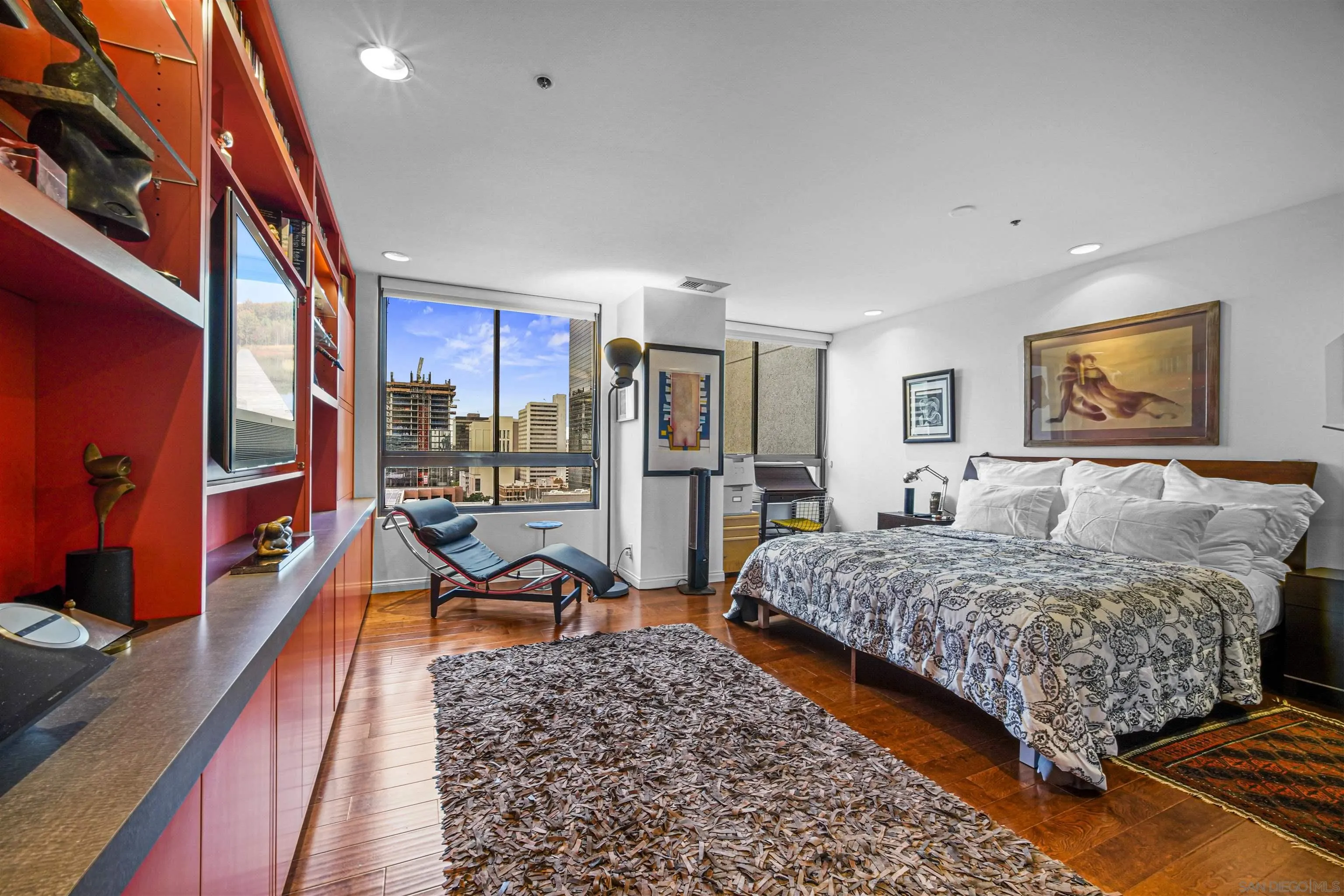https://cdn.realtyfeed.com/cdn/127/220028665/424b183d4d231c884ec6b9df99bd6e2a.webp