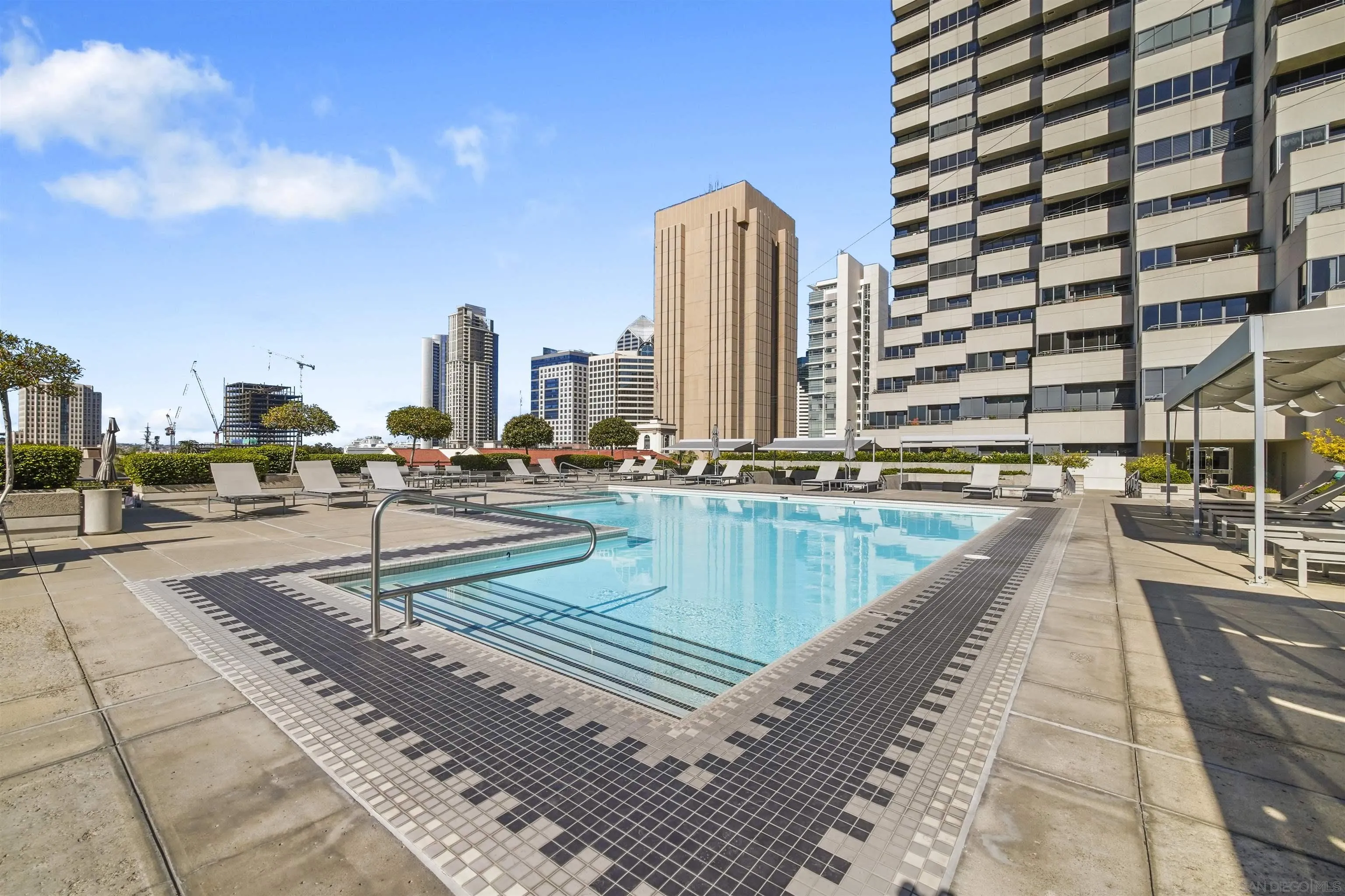 https://cdn.realtyfeed.com/cdn/127/220028665/4a16444f64346d2586873df11fba4ec5.webp