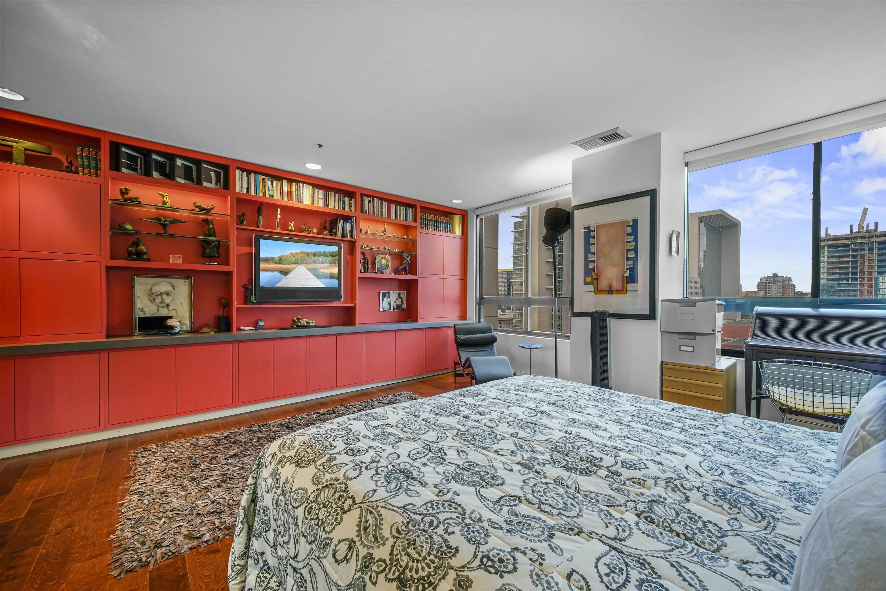 https://cdn.realtyfeed.com/cdn/127/220028665/783103cb0b8a9e00a617480b76026658.webp