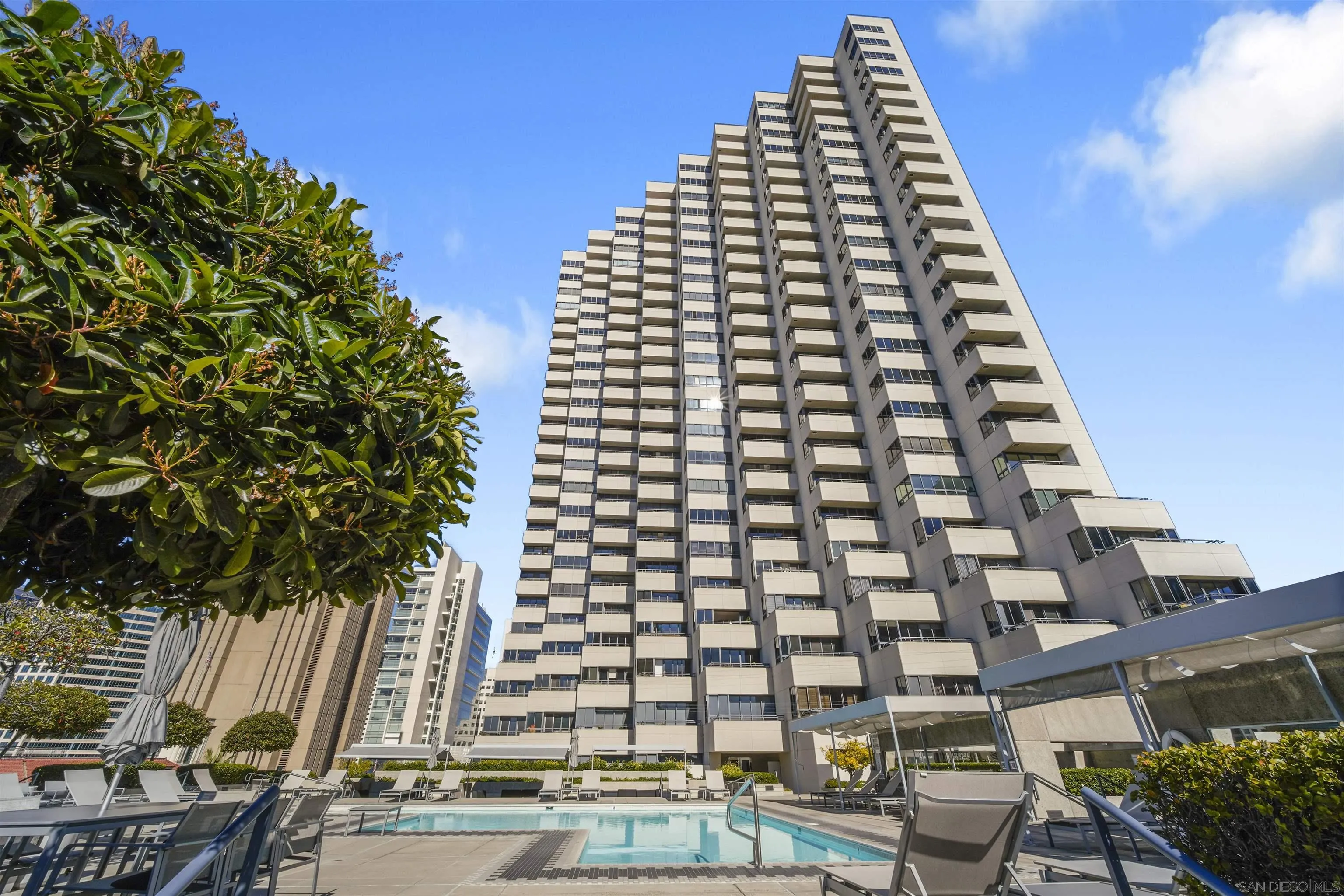 https://cdn.realtyfeed.com/cdn/127/220028665/8511df11f1a69dc828442e815f3d1920.webp