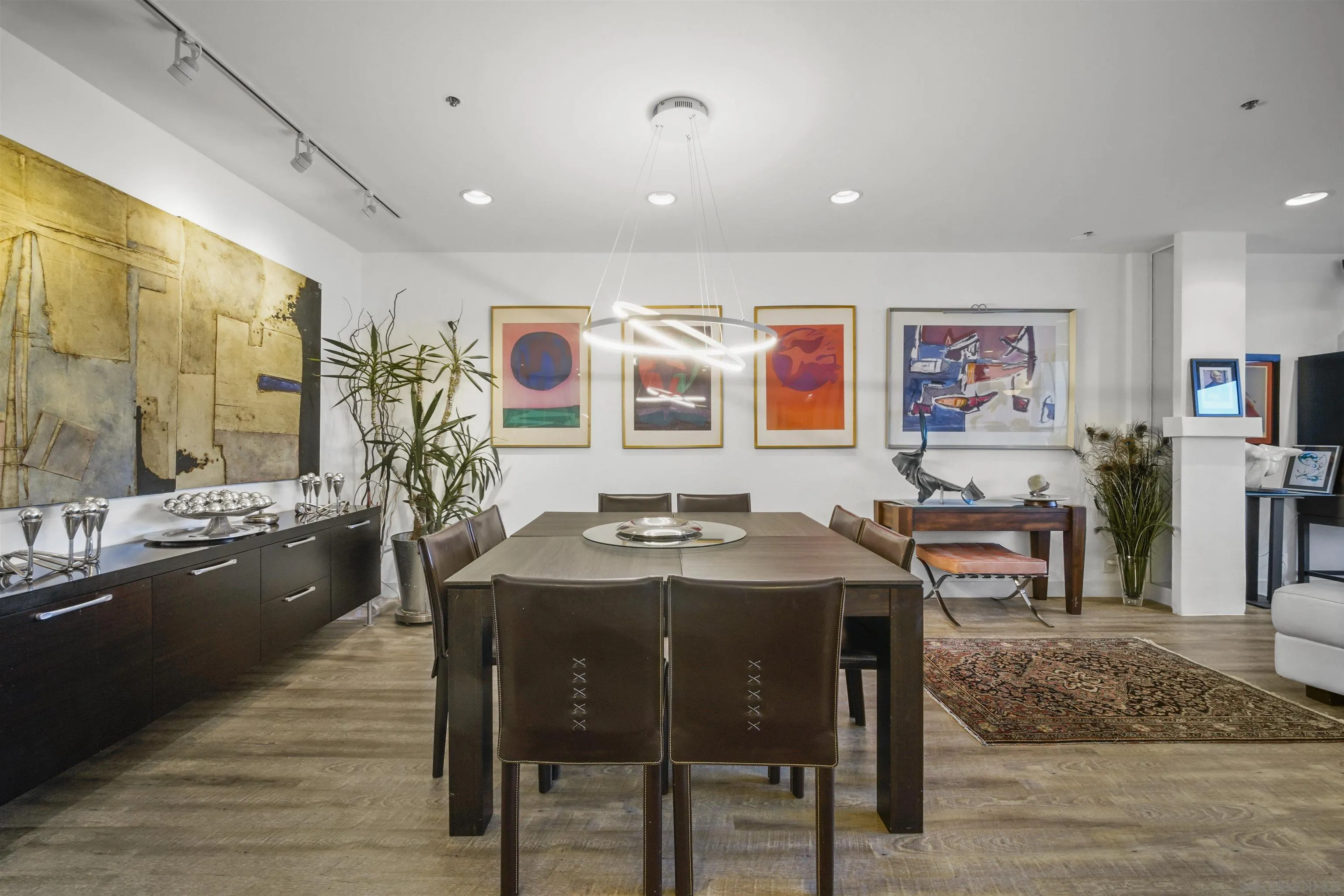 https://cdn.realtyfeed.com/cdn/127/220028665/bd353ee11410e1e2fa2f255097b0403b.webp