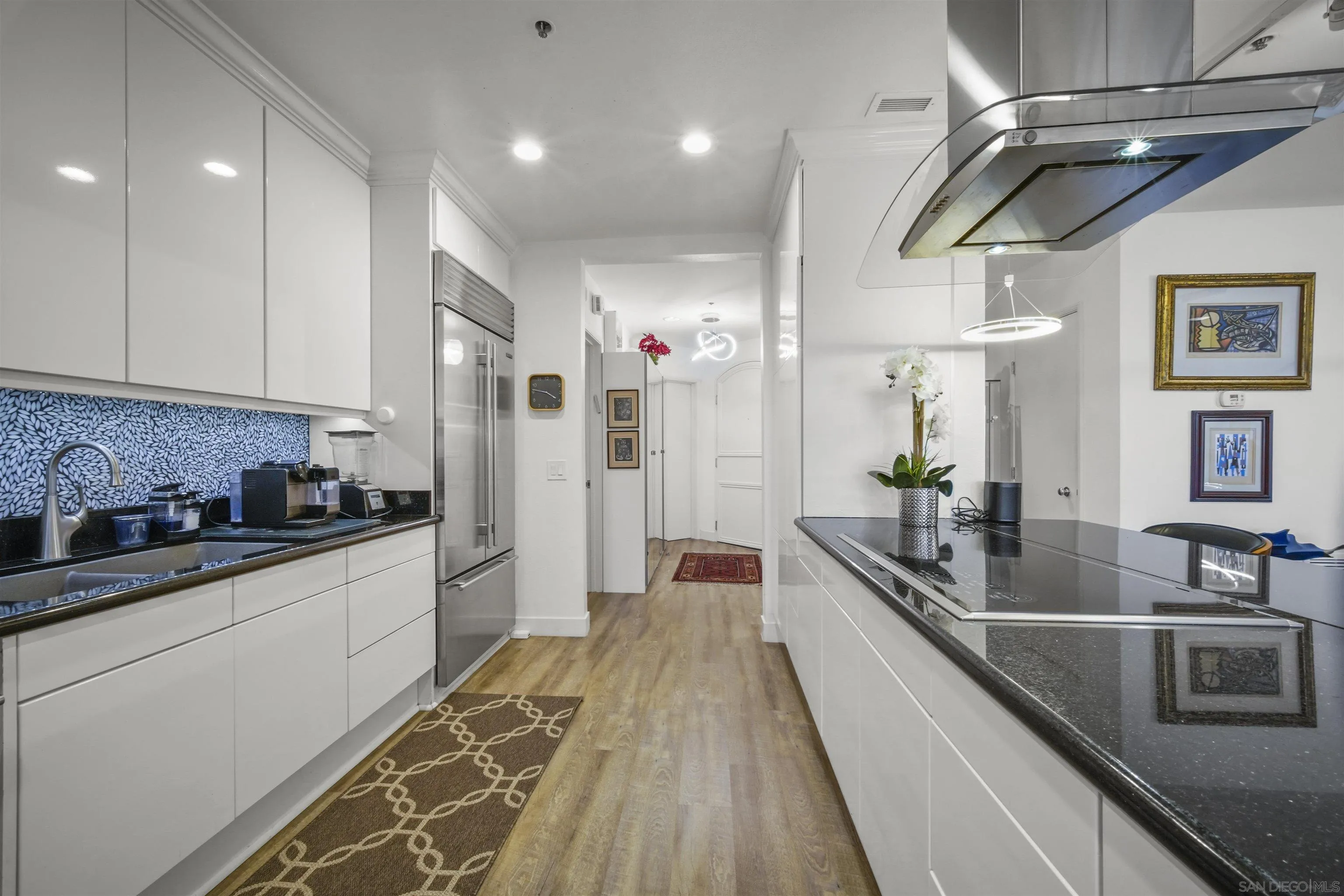 https://cdn.realtyfeed.com/cdn/127/220028665/f9527cb4f9c78c11949c6a483dc38c3e.webp