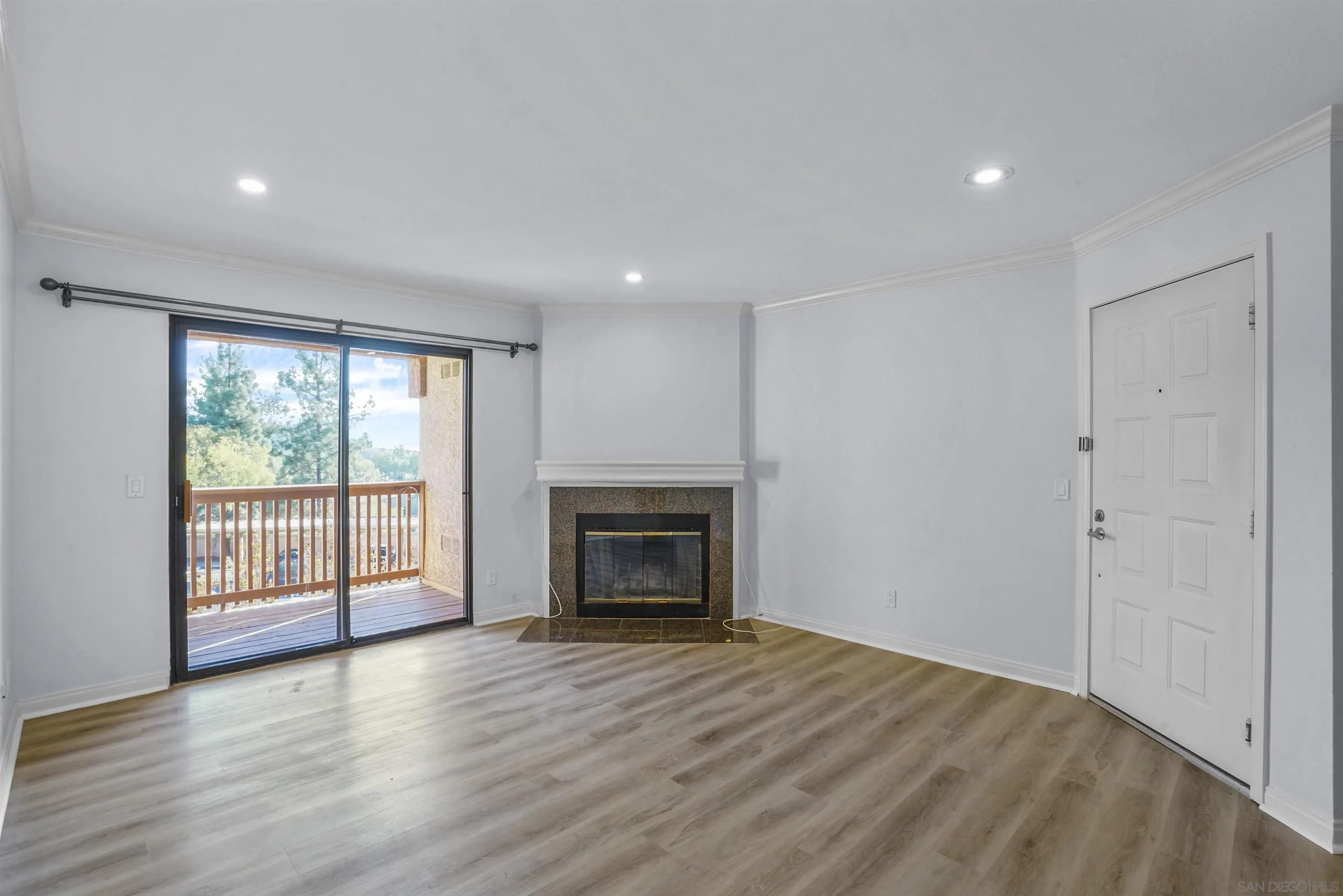 Photo #2: 220029212 Listing 