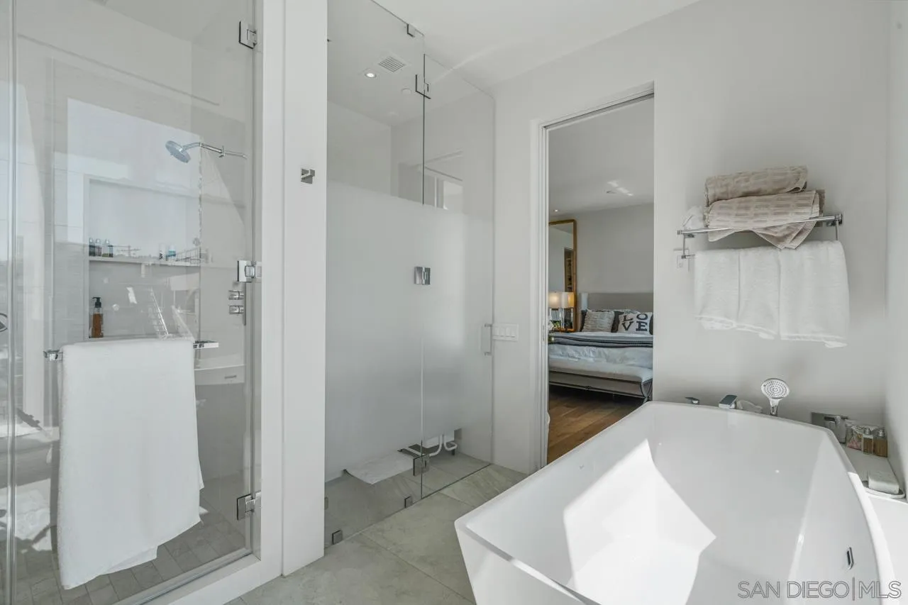https://cdn.realtyfeed.com/cdn/127/230000098/3c95928324ed53f7ac2edb2981e022a9.webp