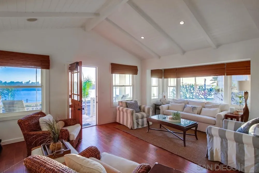 https://cdn.realtyfeed.com/cdn/127/230000594/1e6a940440cf4f7c7e55cac31126fe80.webp
