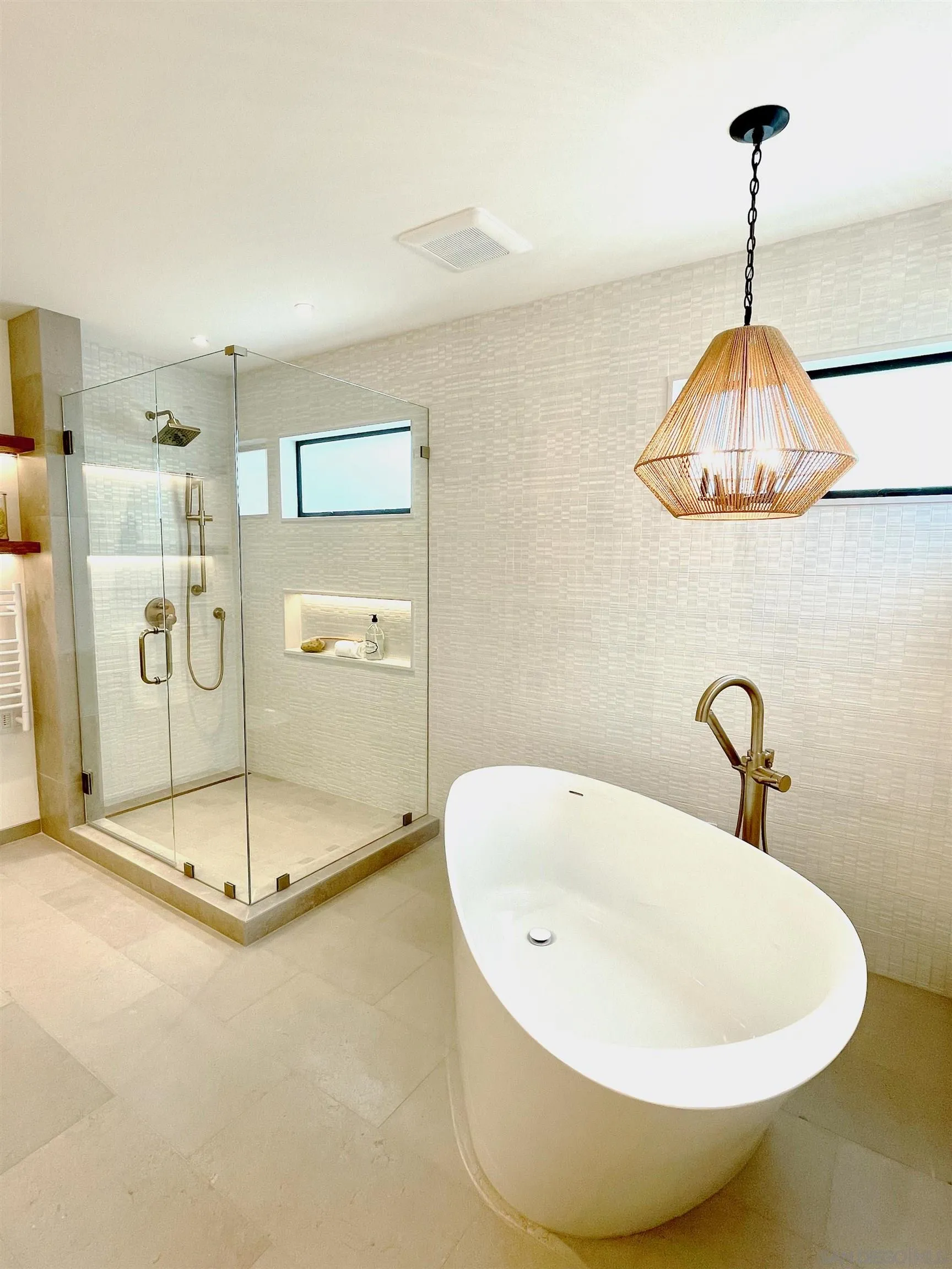 https://cdn.realtyfeed.com/cdn/127/230001075/062364537dad17808515f9d4ec112642.webp