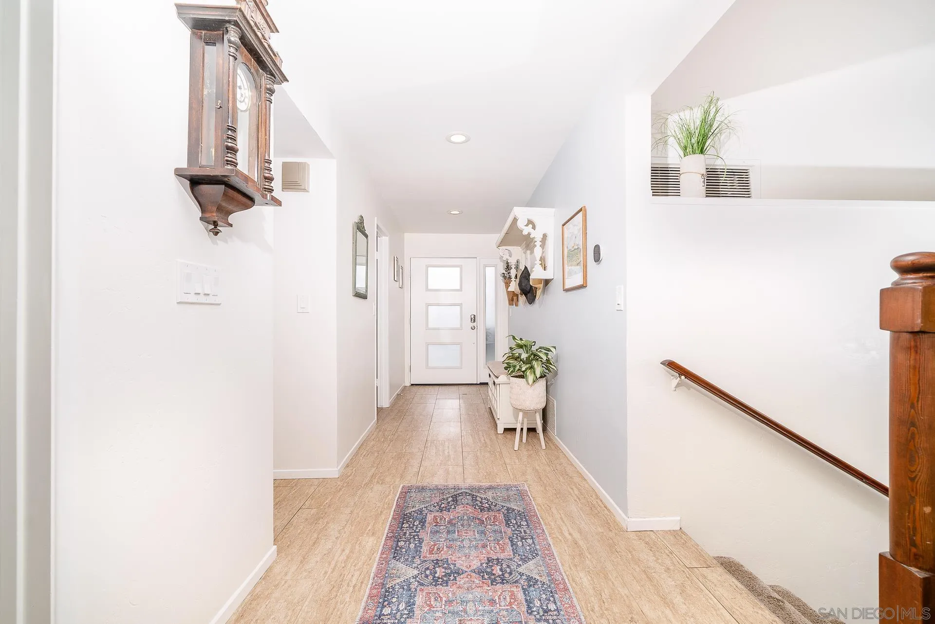 https://cdn.realtyfeed.com/cdn/127/230001114/07b953dc050ca6446dc7ad2126f911a3.webp