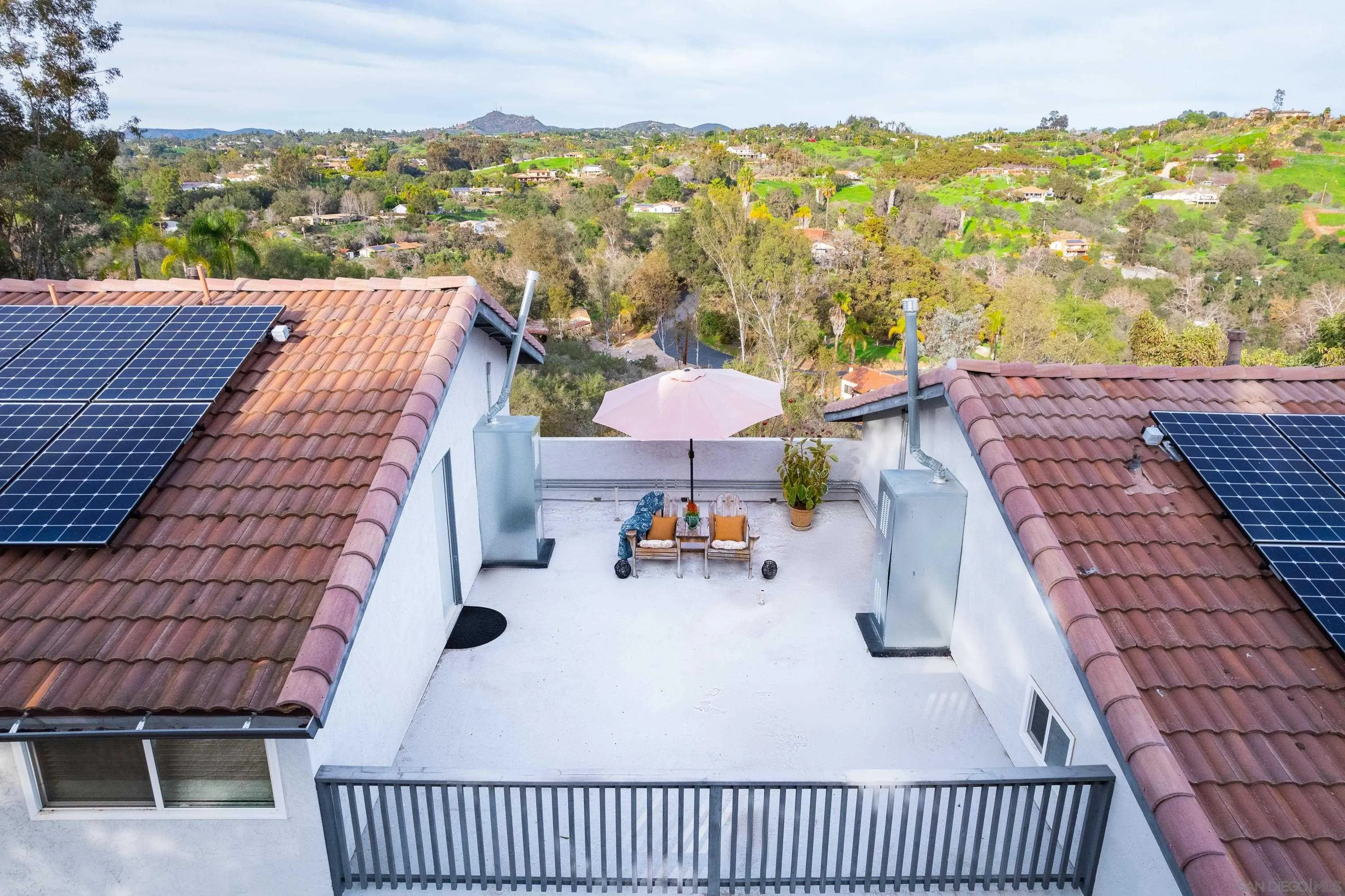 https://cdn.realtyfeed.com/cdn/127/230001114/40f17ca896080b137335689ab208ab87.webp