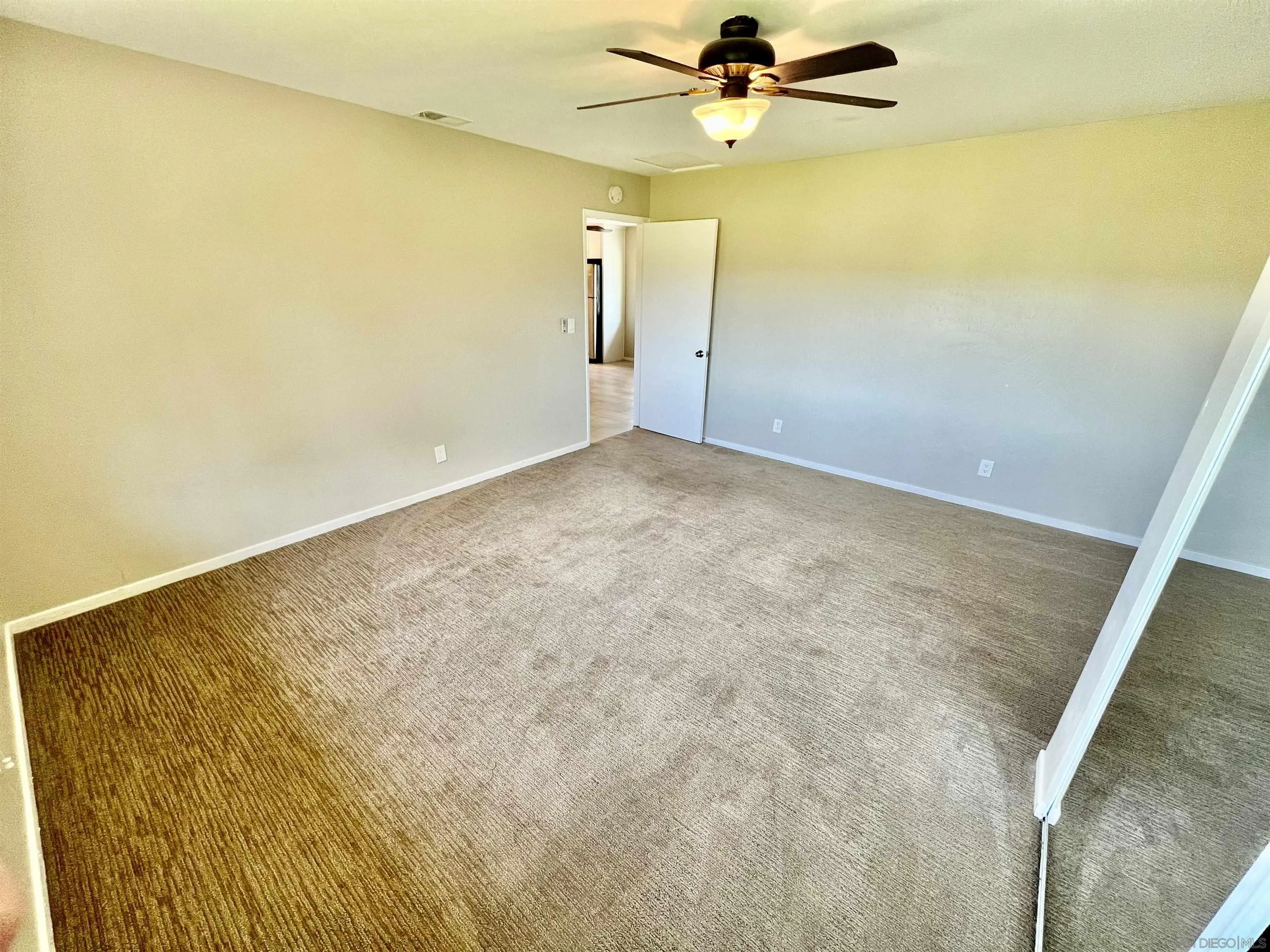 https://cdn.realtyfeed.com/cdn/127/230001114/7d51e4aade00d9b4baee48e71b3d2860.webp
