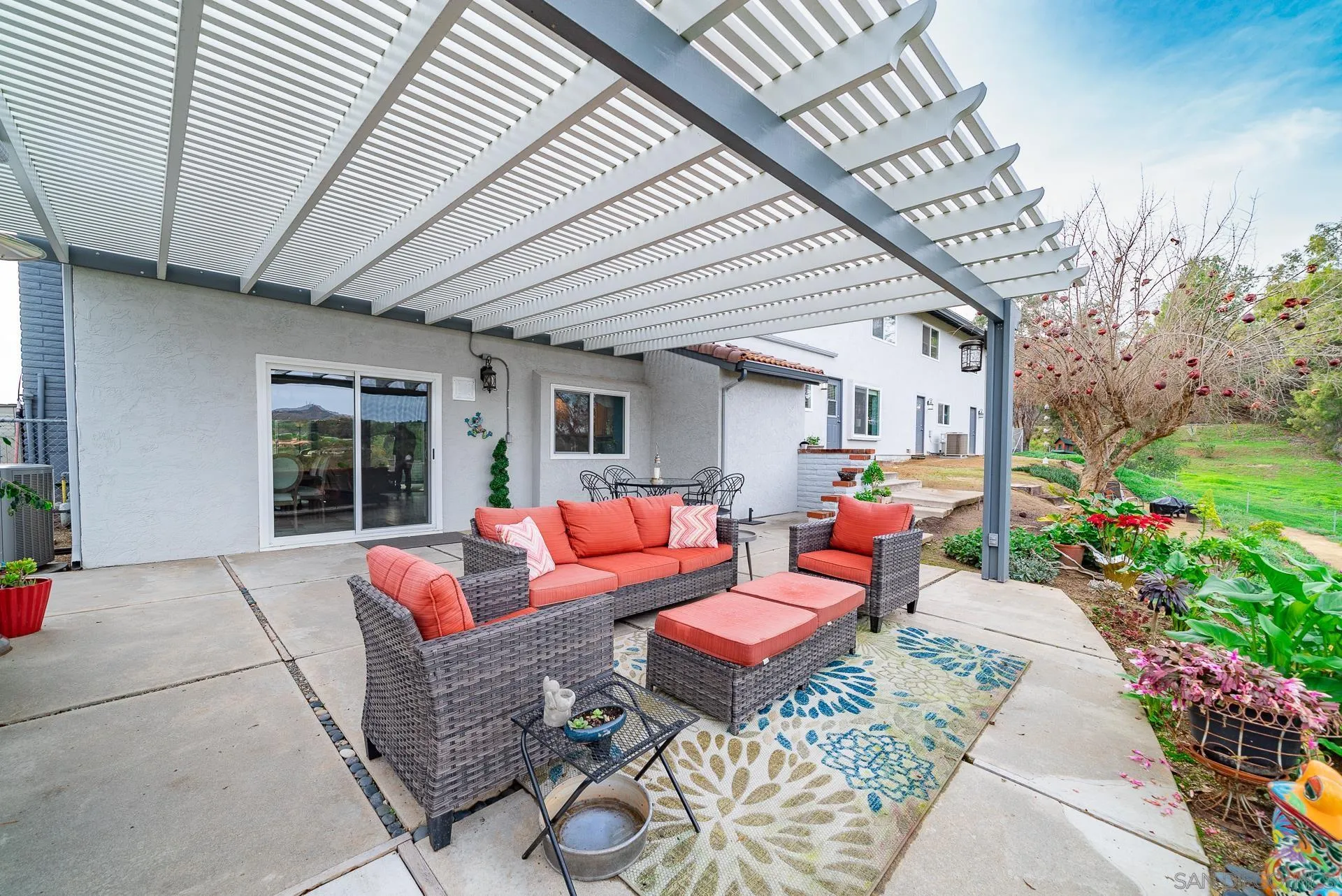 https://cdn.realtyfeed.com/cdn/127/230001114/882933479ba68b16122297b4010f9488.webp
